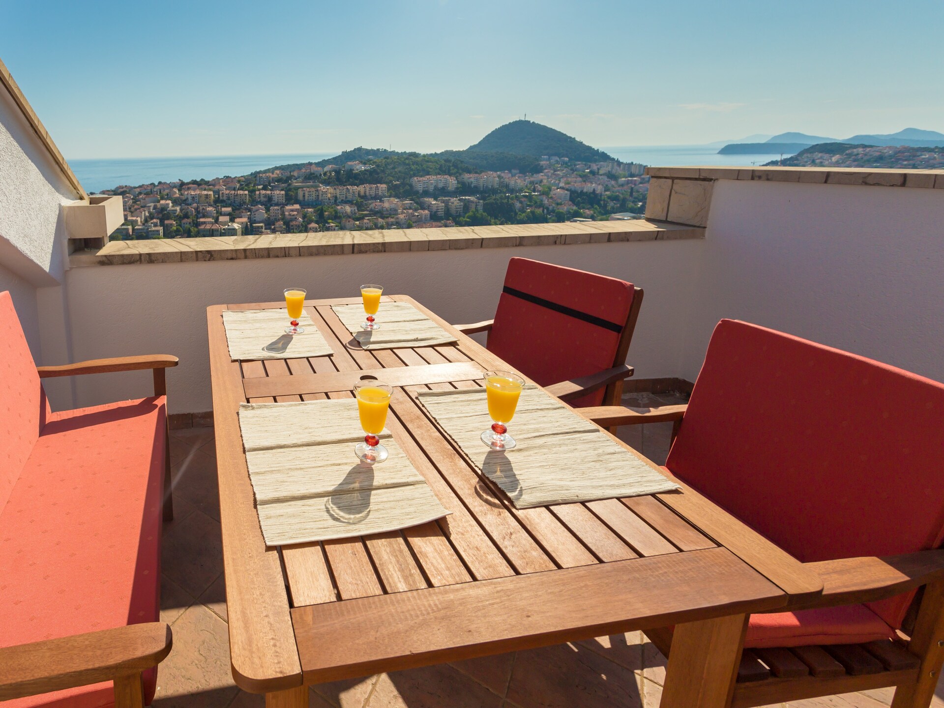 Zonovergoten appartement met balkon en weids uitzicht over de Adriatische Zee - foto 17