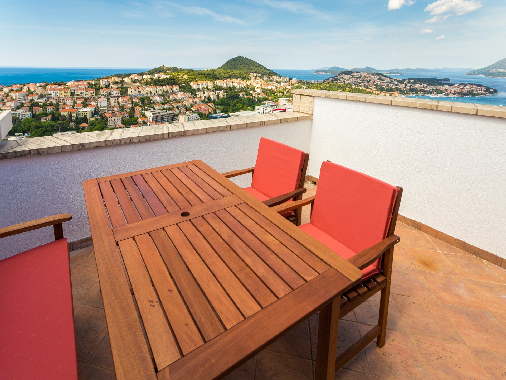 Zonovergoten appartement met balkon en weids uitzicht over de Adriatische Zee - foto 18