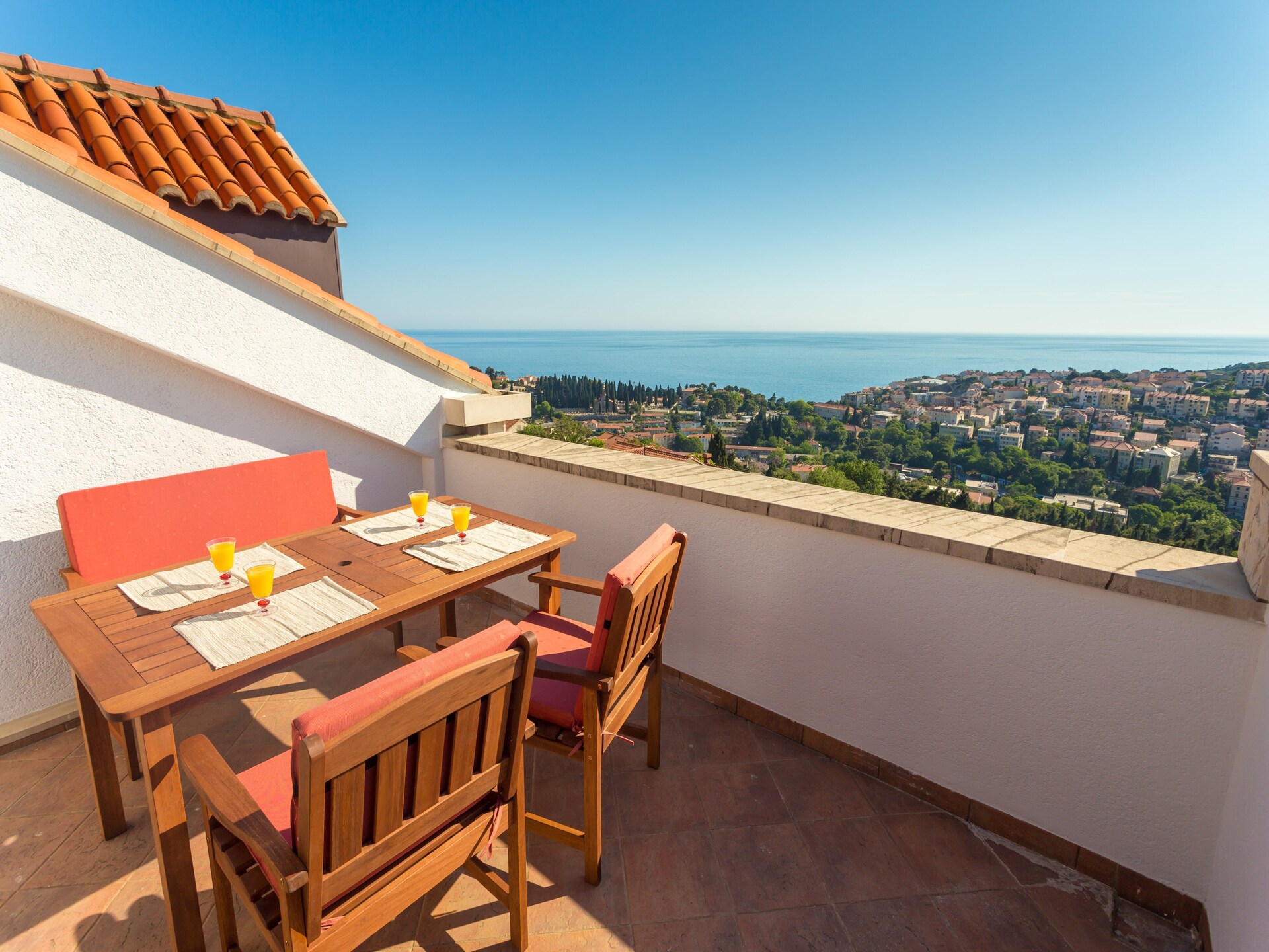 Zonovergoten appartement met balkon en weids uitzicht over de Adriatische Zee - foto 22