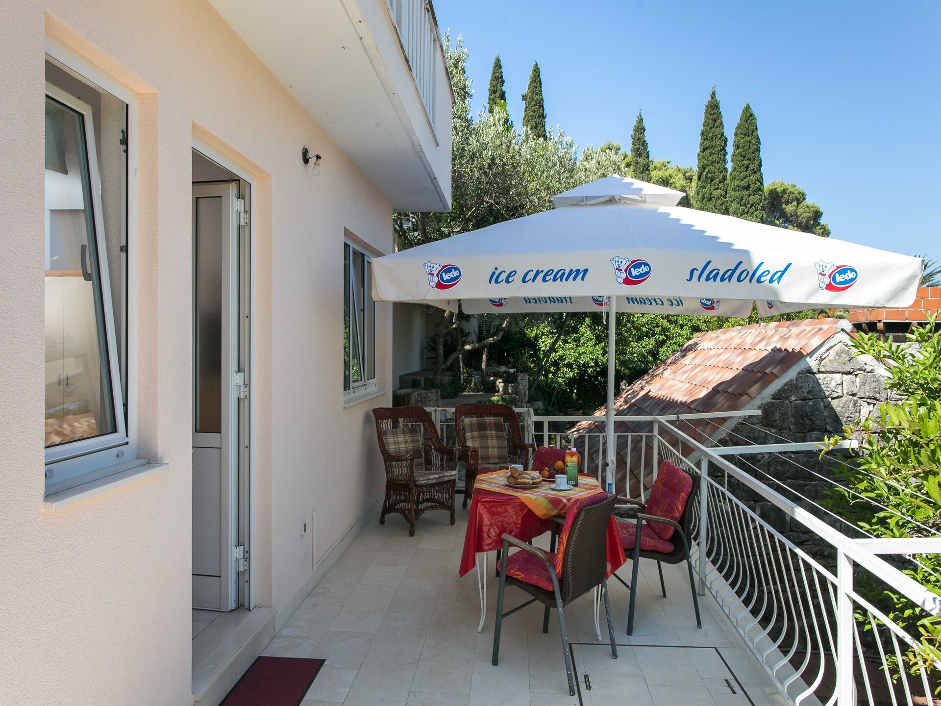 Compacte studio met gedeeld terras op 300m van de boulevard in Cavtat - foto 1
