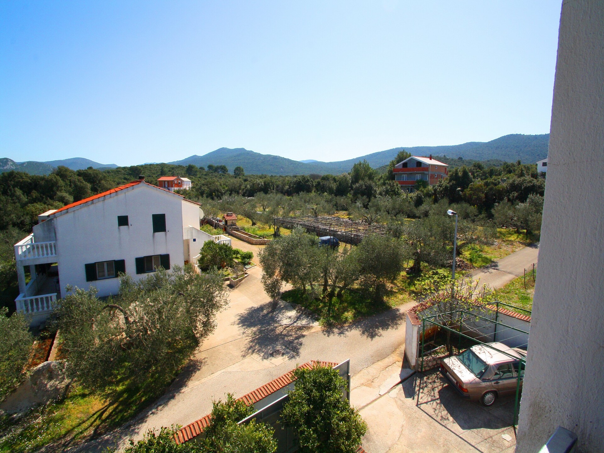 Knus studio-appartement met terras op 100m van het strand in Drače - foto 20