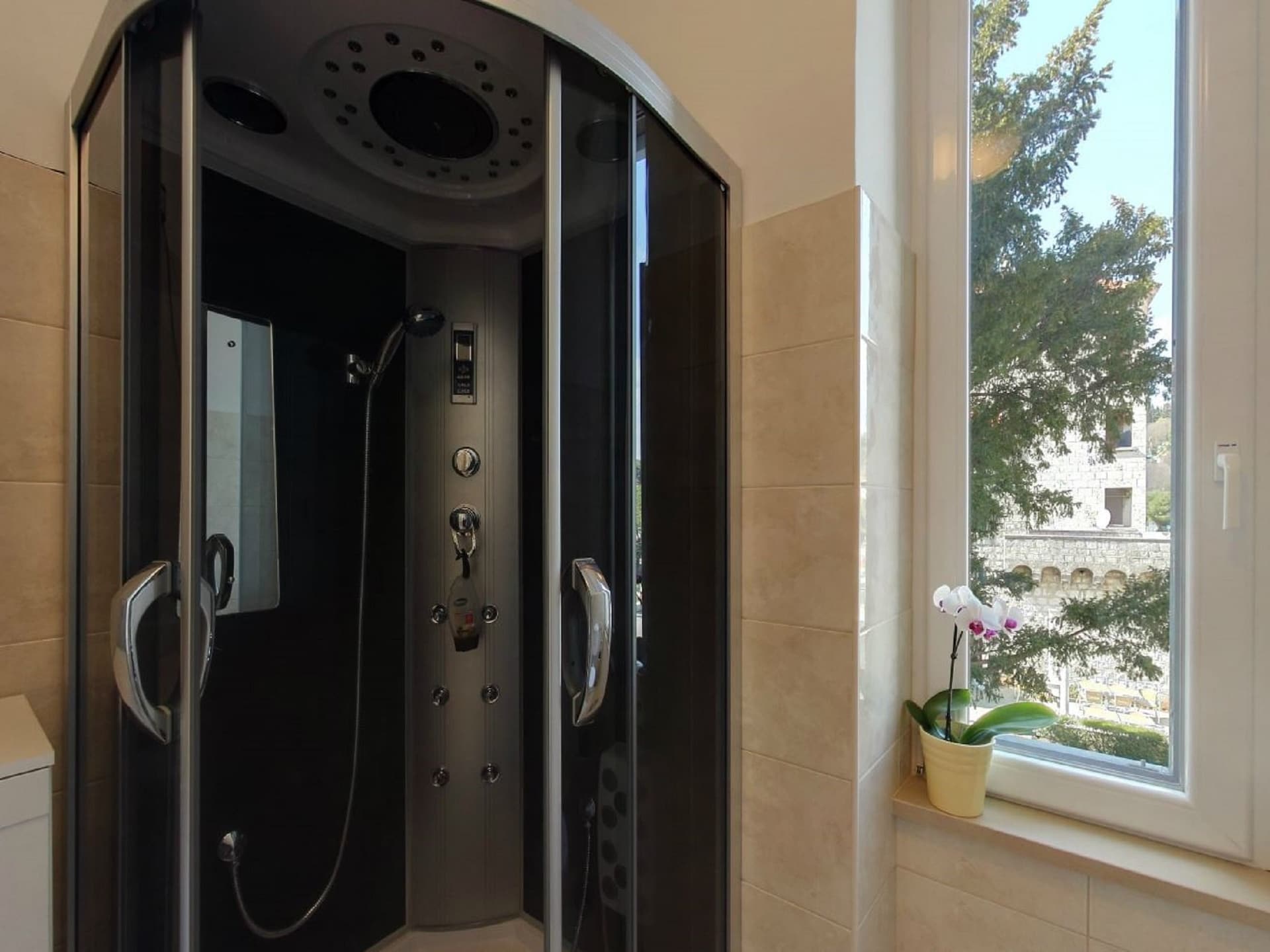 4-persoons appartement in Dubrovnik met zeezicht en balkon · 110 m² - foto 10