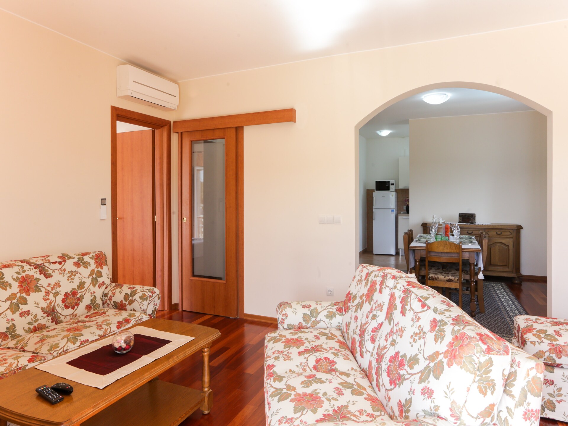 Comfortabel appartement met balkon en gedeeld zwembad nabij Dubrovnik - foto 3