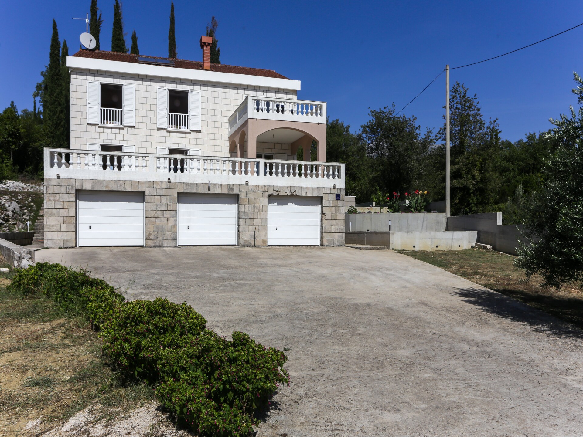 Sfeervol appartement met patio en gedeeld zwembad nabij Dubrovnik - foto 8