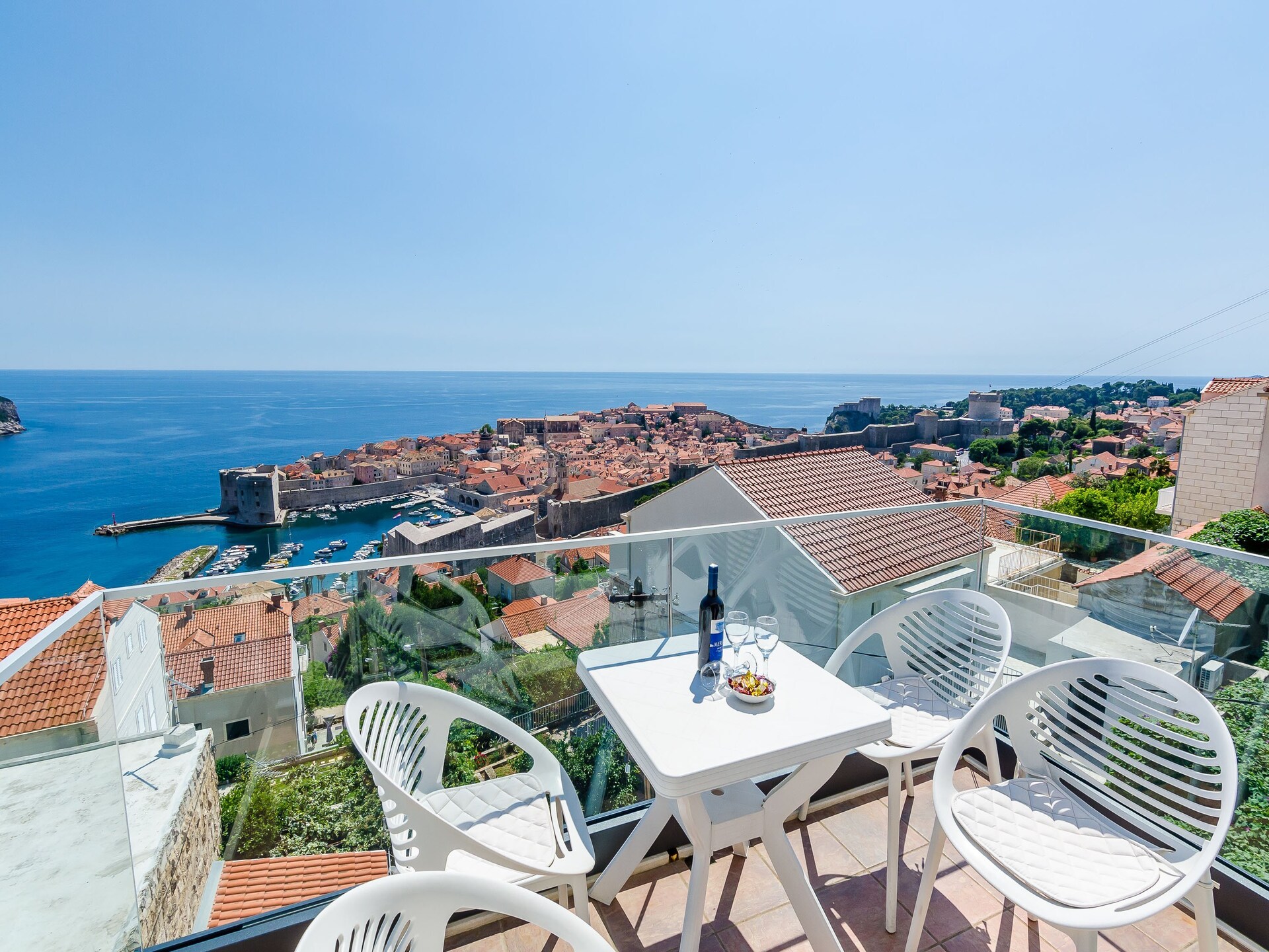 Comfortabel driekamerappartement met balkon, zeezicht en jacuzzi nabij Old Town Dubrovnik - foto 8
