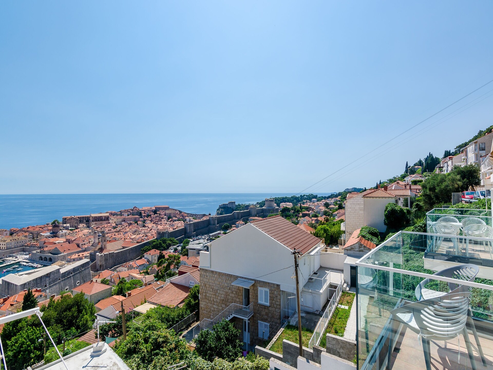Comfortabel driekamerappartement met balkon, zeezicht en jacuzzi nabij Old Town Dubrovnik - foto 1