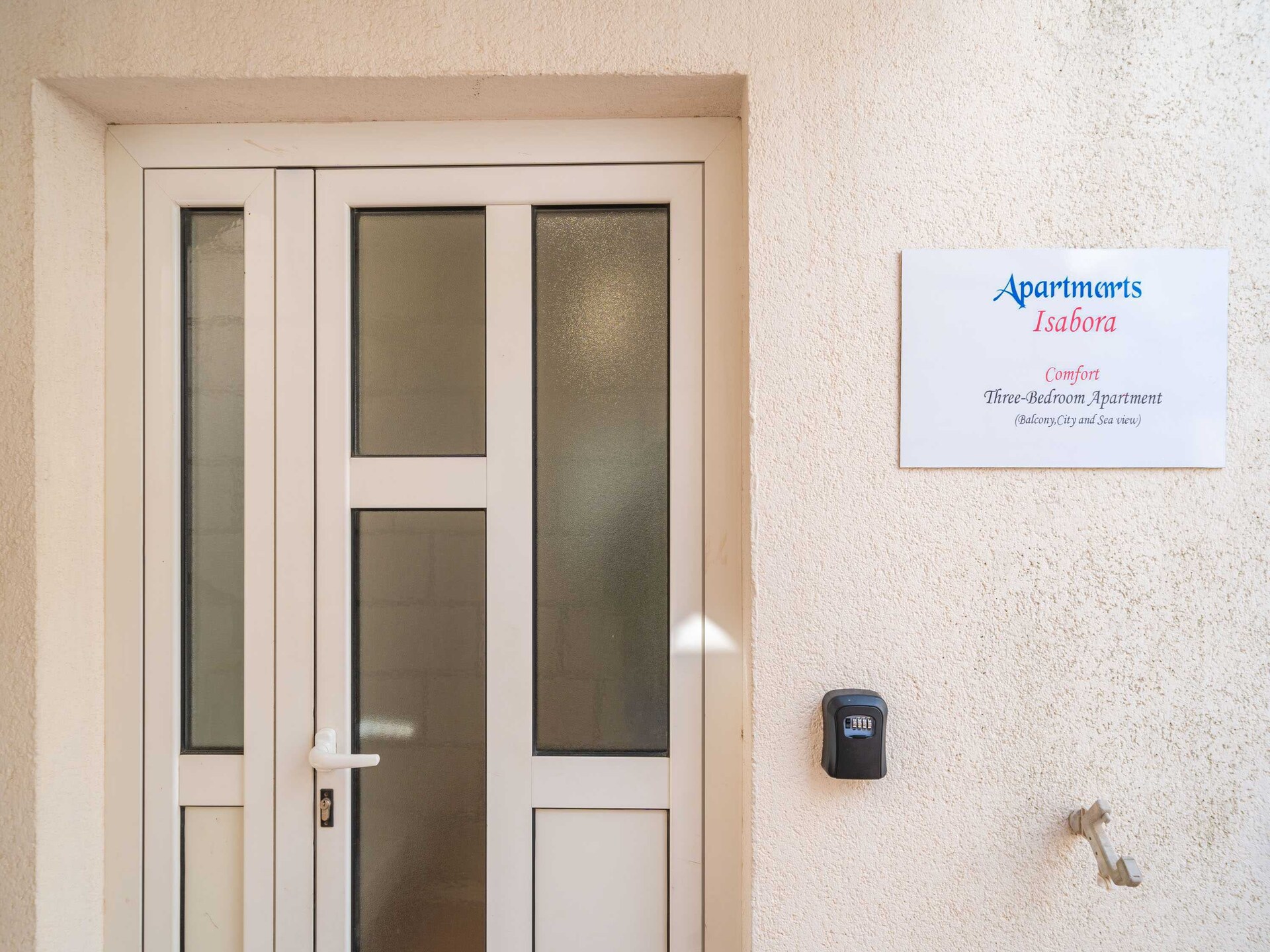 Comfortabel driekamerappartement met balkon, zeezicht en jacuzzi nabij Old Town Dubrovnik - foto 29