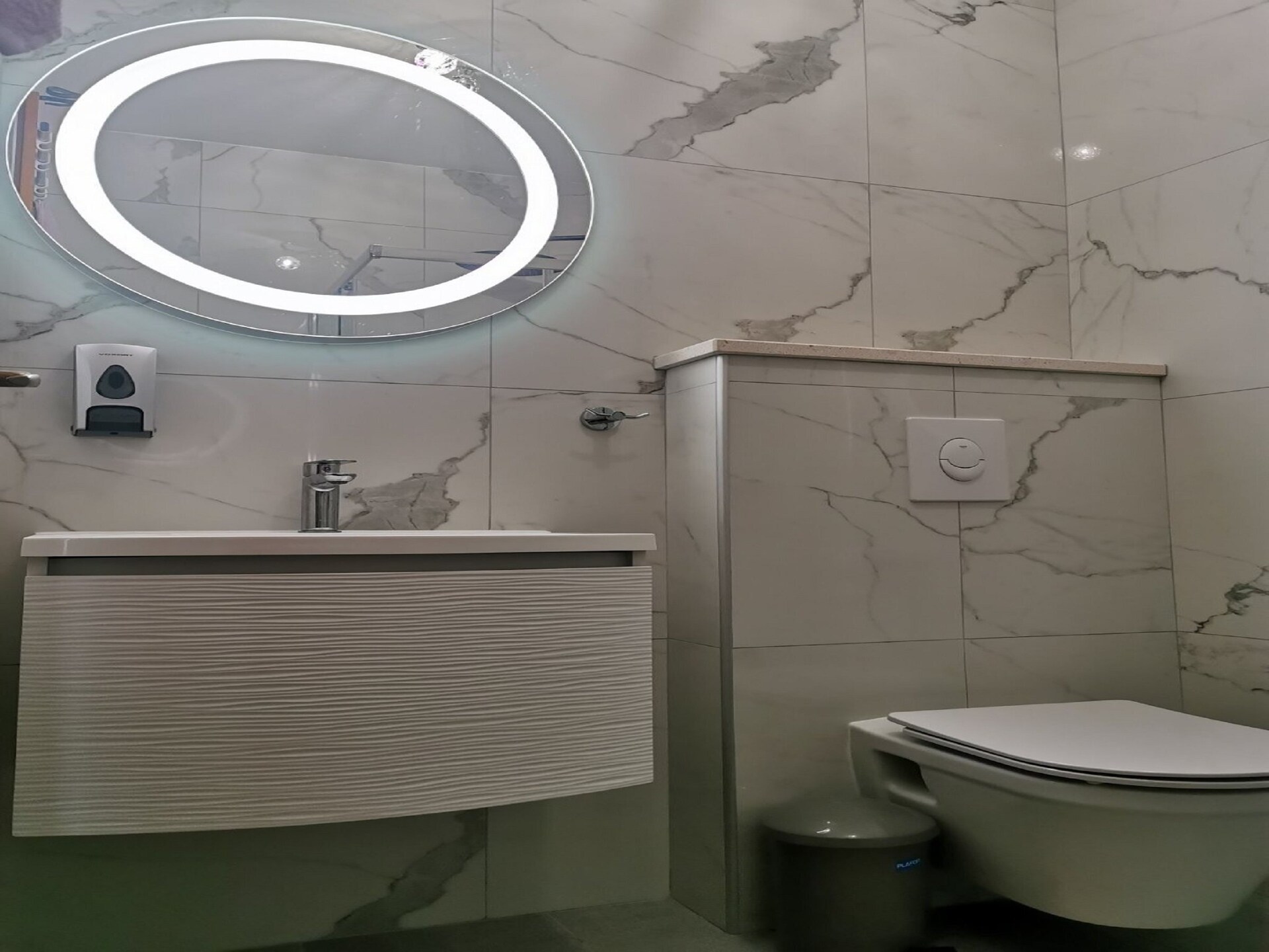 Comfortabel 5-persoons appartement met balkon op 200m van strand in Potomje - foto 21