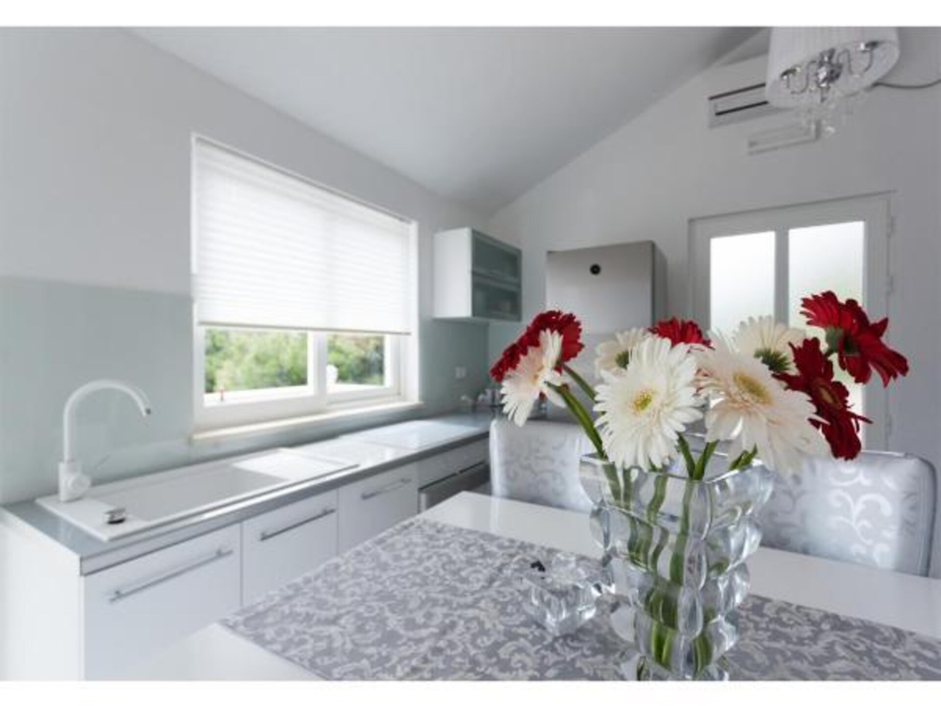 Tweekamerappartement met balkon en zeezicht in Potomje-Dingač, vlakbij het strand - foto 12