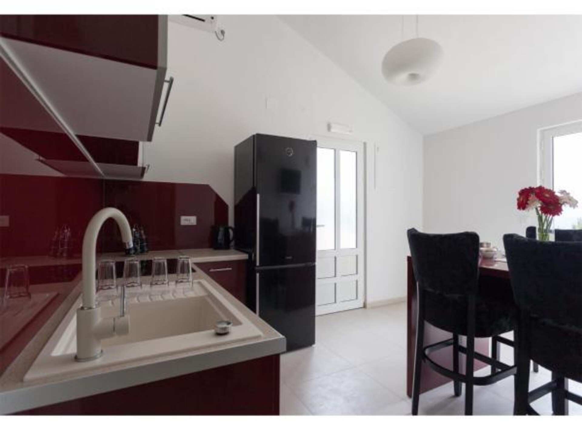 Appartement met zeezicht op Pelješac: 2 slaapkamers, balkon, 200m van strand - foto 11
