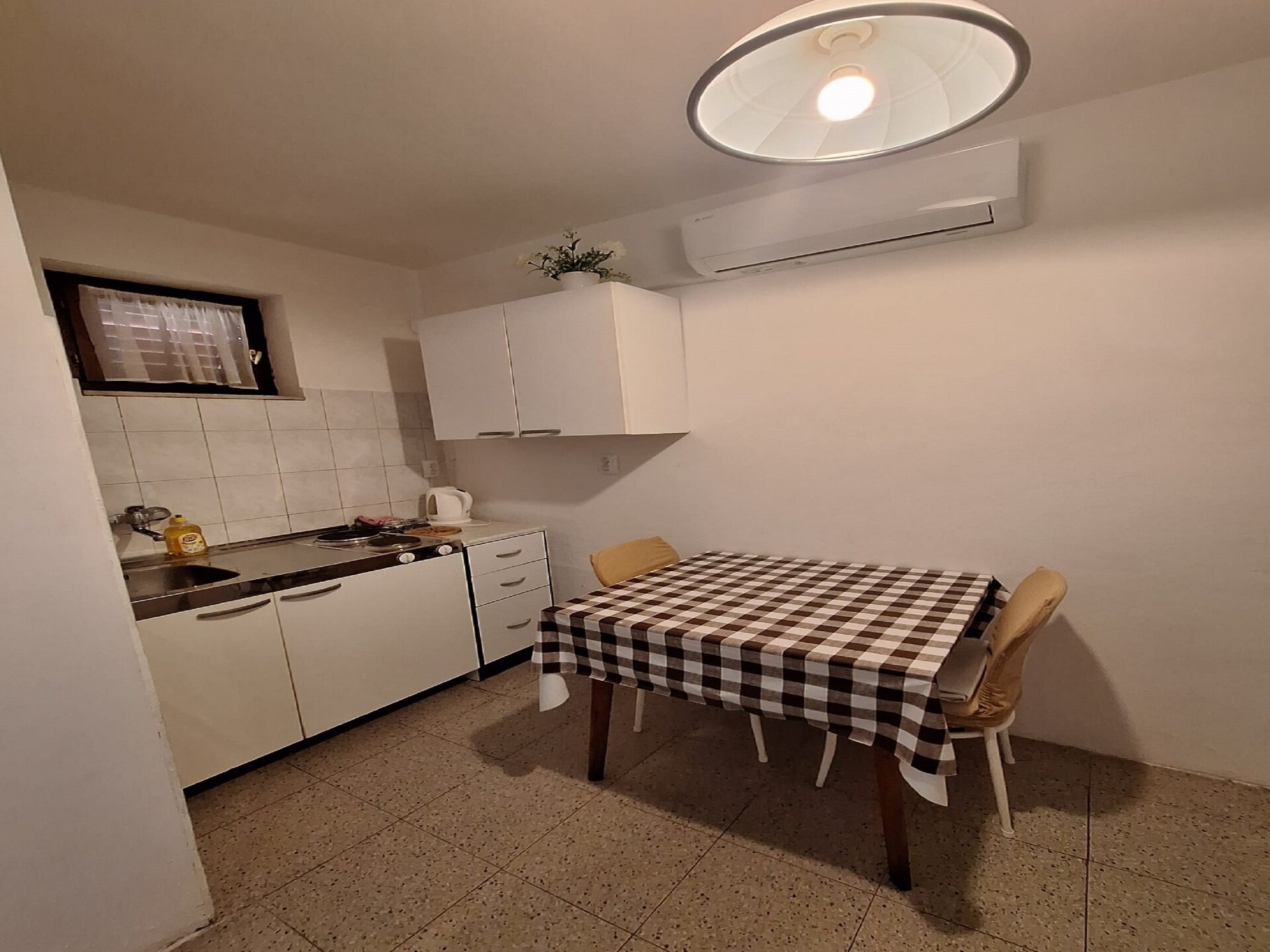 Appartement aan zee in Žuljana met balkon en zeezicht voor 5 personen - foto 25