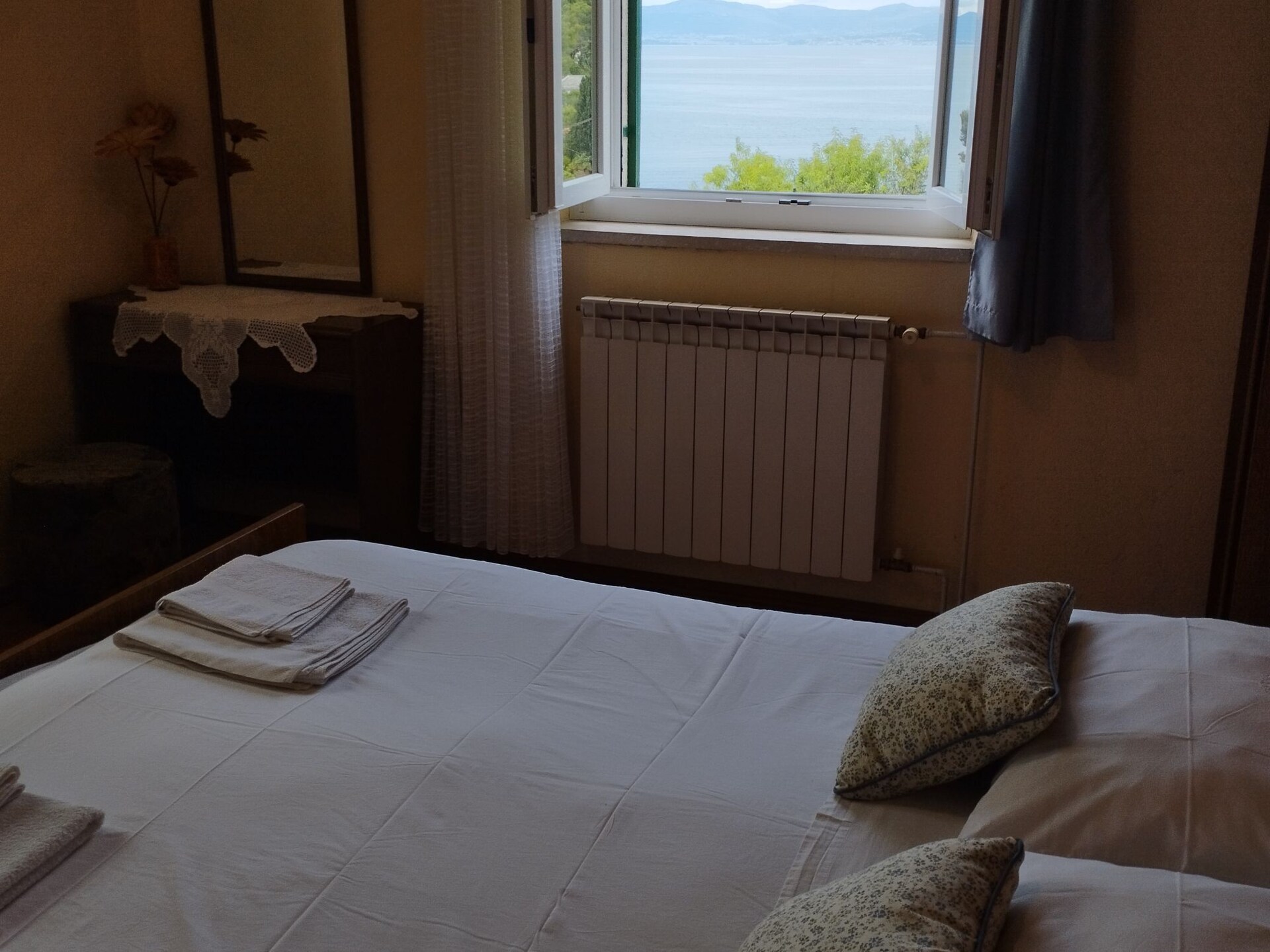 Rustiek appartement op Brač, 100m van zee met terras en uitzicht - foto 27