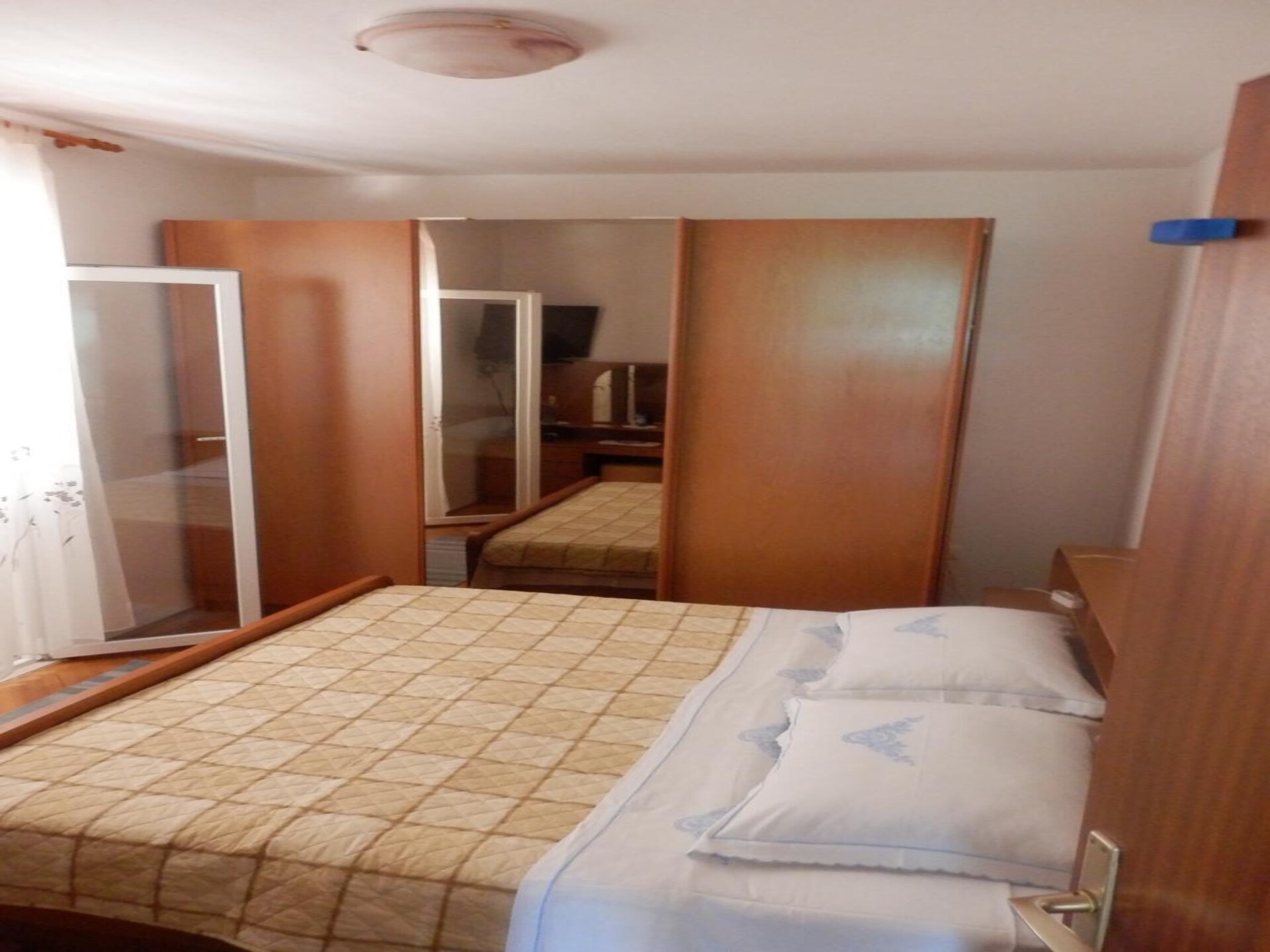 Rustiek appartement met zeezicht in Mirca, op 100 meter van het strand - foto 7