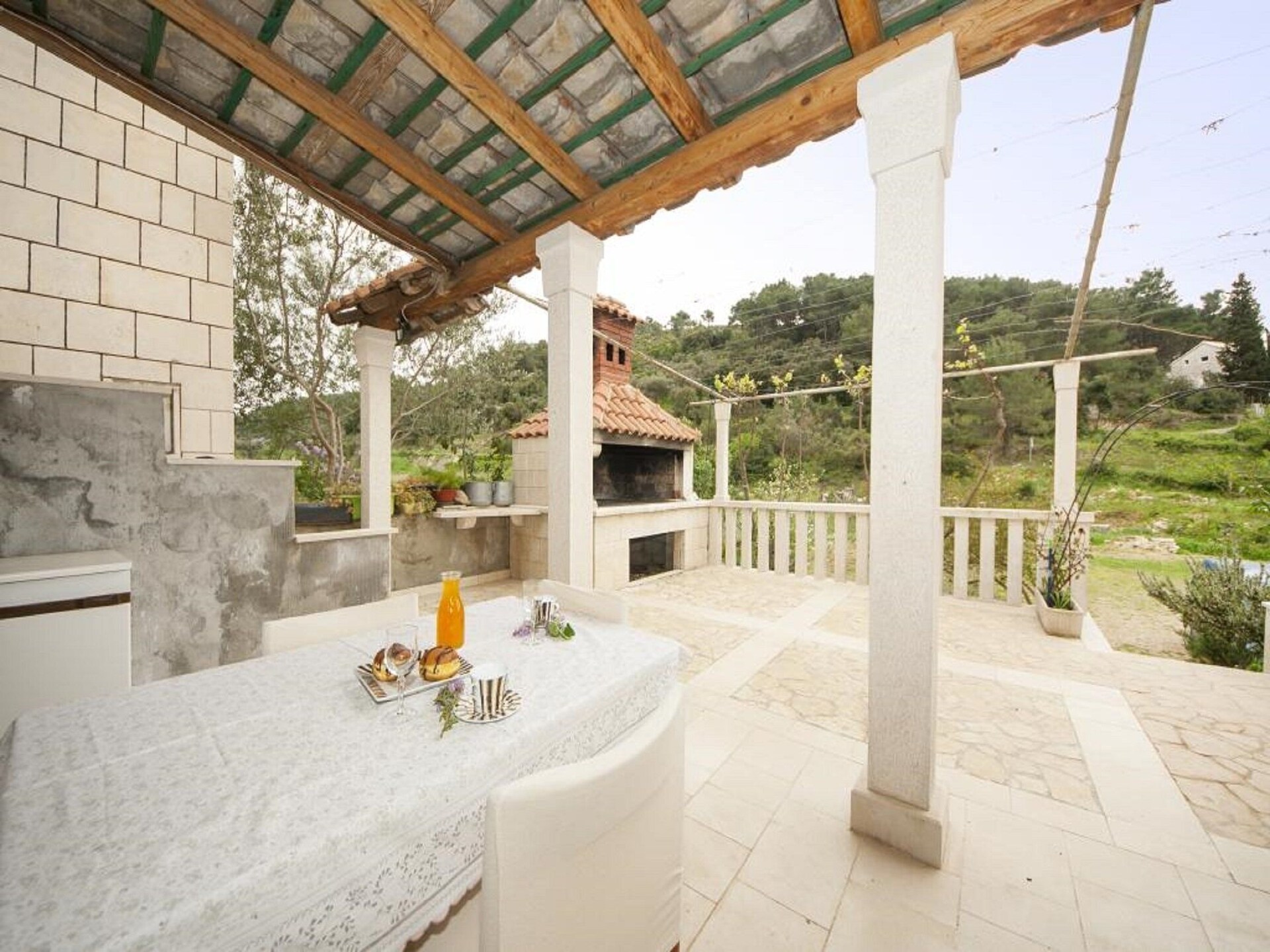 Op 800 m van het strand: Ruim appartement in Pucisca - foto 17
