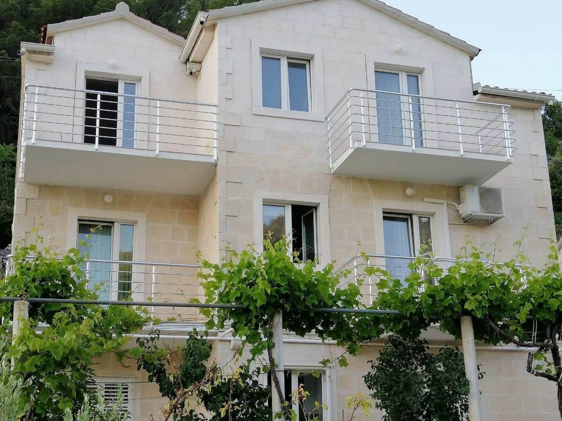 Op 800 m van het strand: Ruim appartement in Pucisca - foto 10