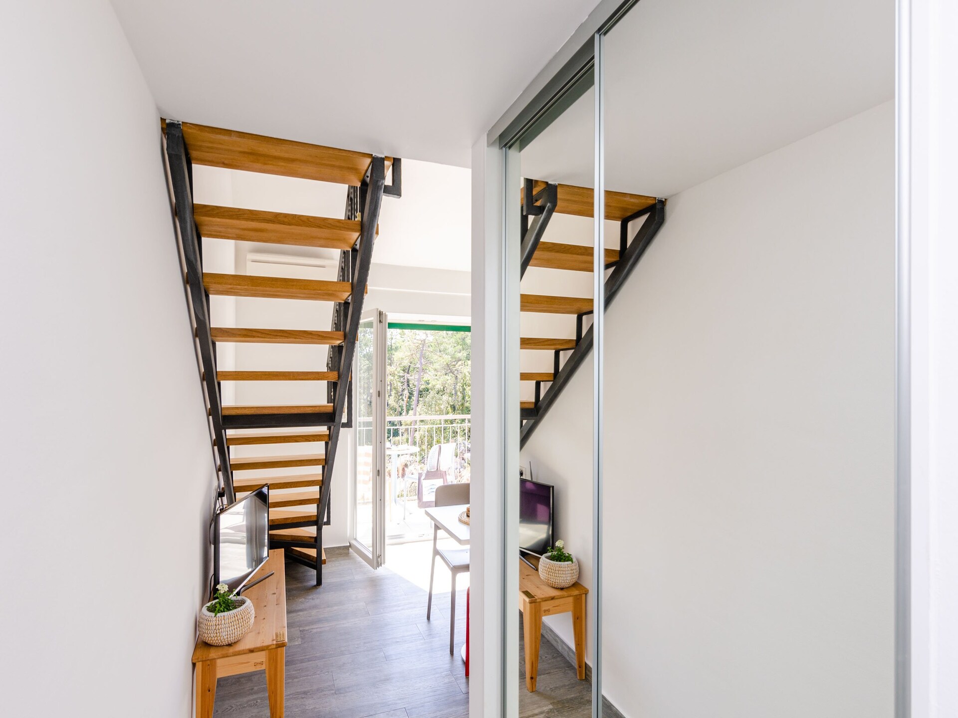 Galerijstudio met balkon en uitzicht op de Adriatische Zee in Cavtat - foto 11