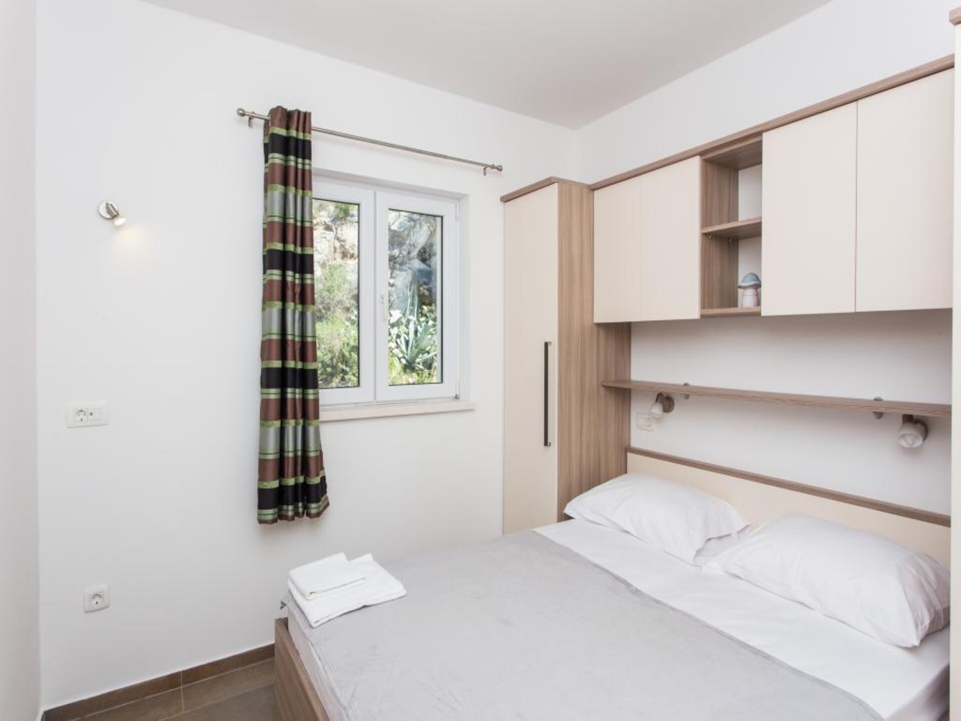 Driekamerappartement met balkon en uitzicht op zee en de oude stad - foto 8
