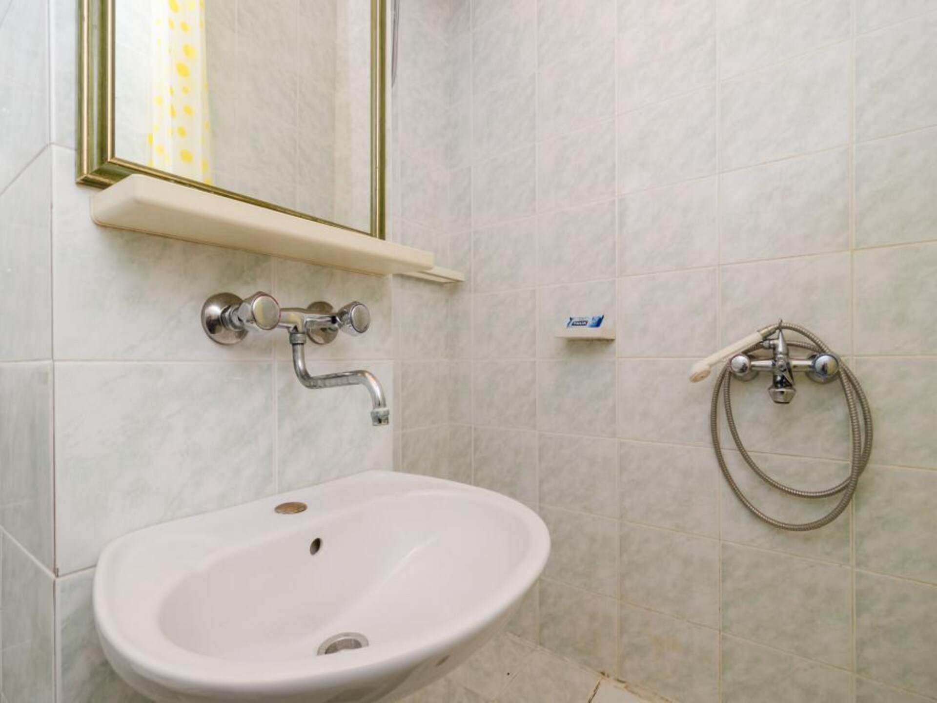 4-persoons appartement in Drace direct aan het strand - foto 7