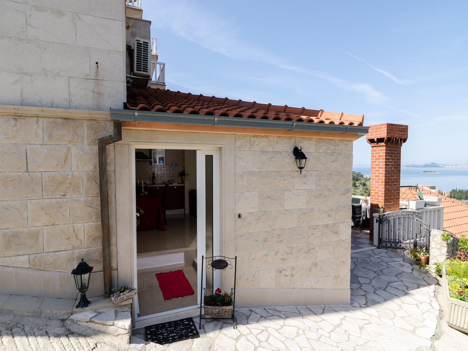 Licht appartement met 2 slaapkamers, gedeeld terras en zeezicht in Cavtat - foto 39