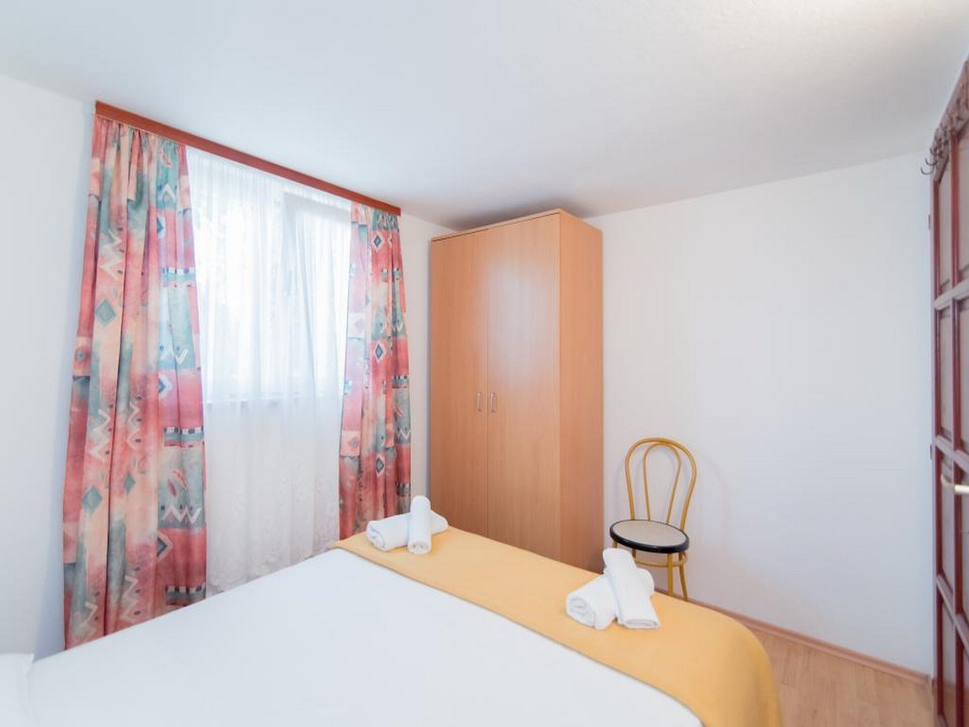 Aan het strand: Ruim appartement met terras in Postira - foto 10