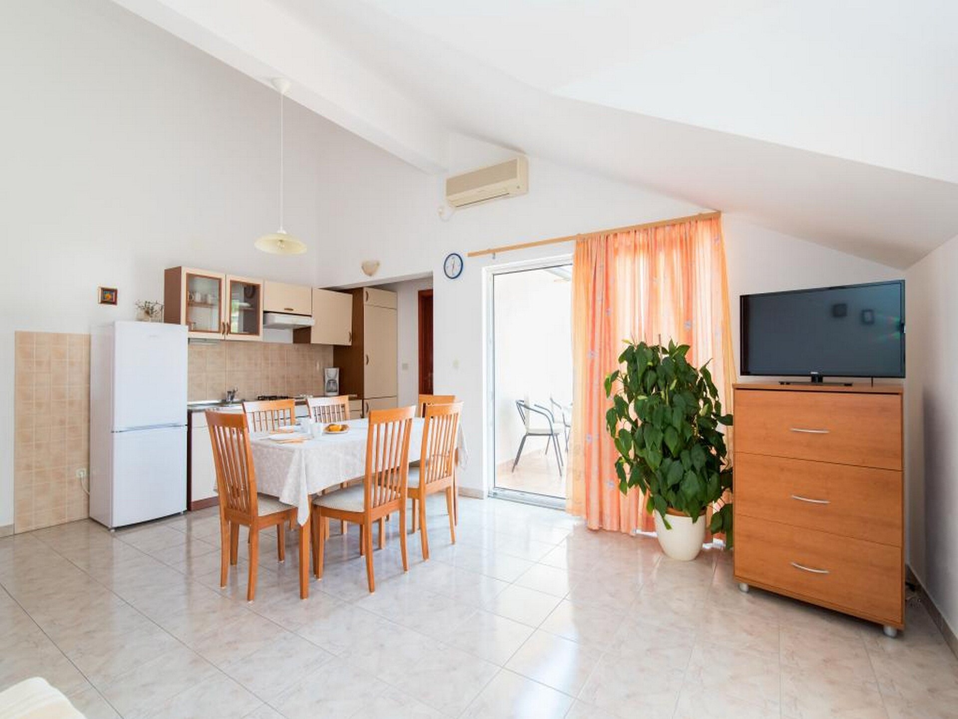 Aan het strand: Rustgevend appartement in Postira op Brac - foto 5