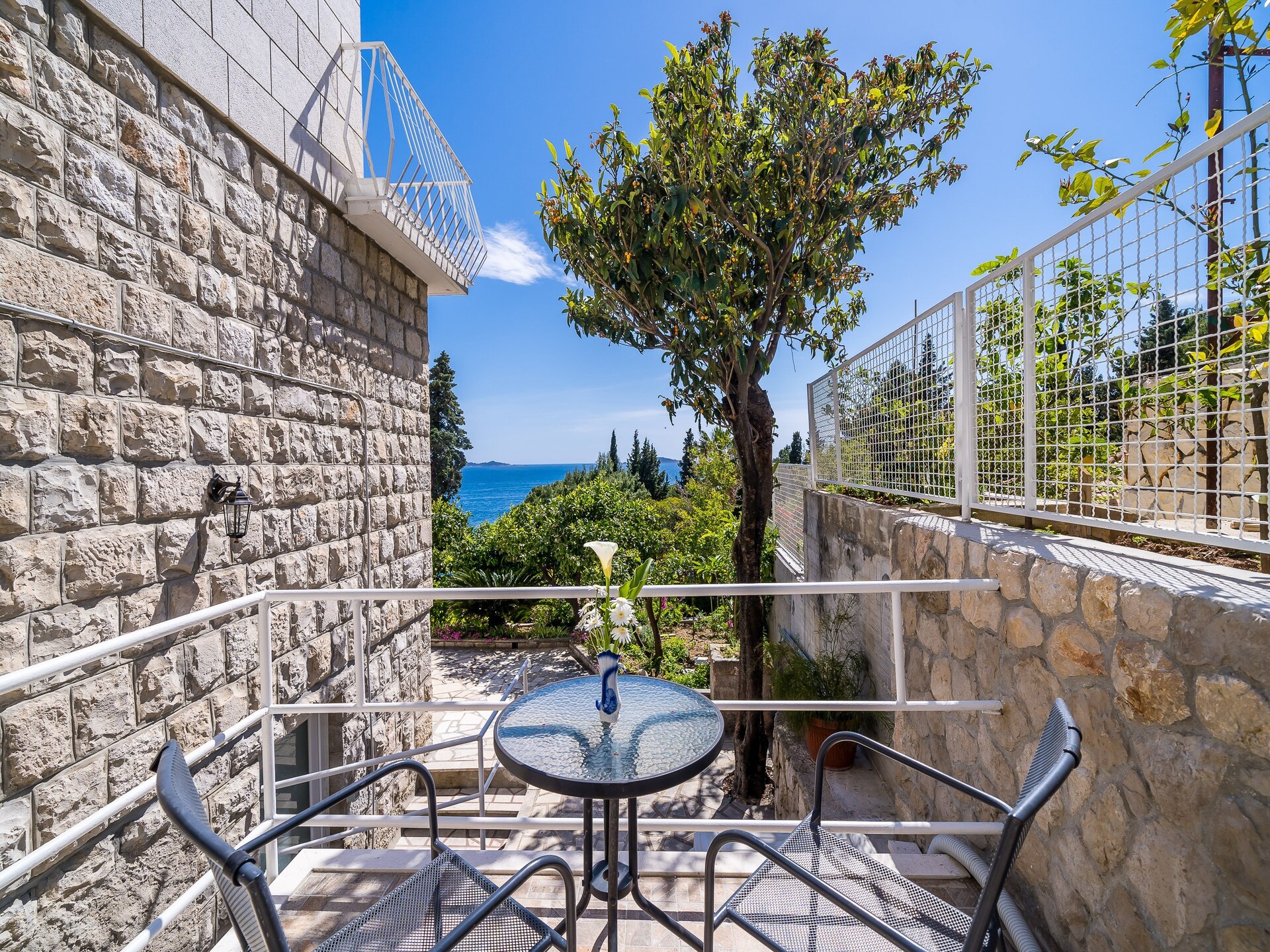Appartement met zeezicht en terras vlakbij strand in Mlini - foto 1