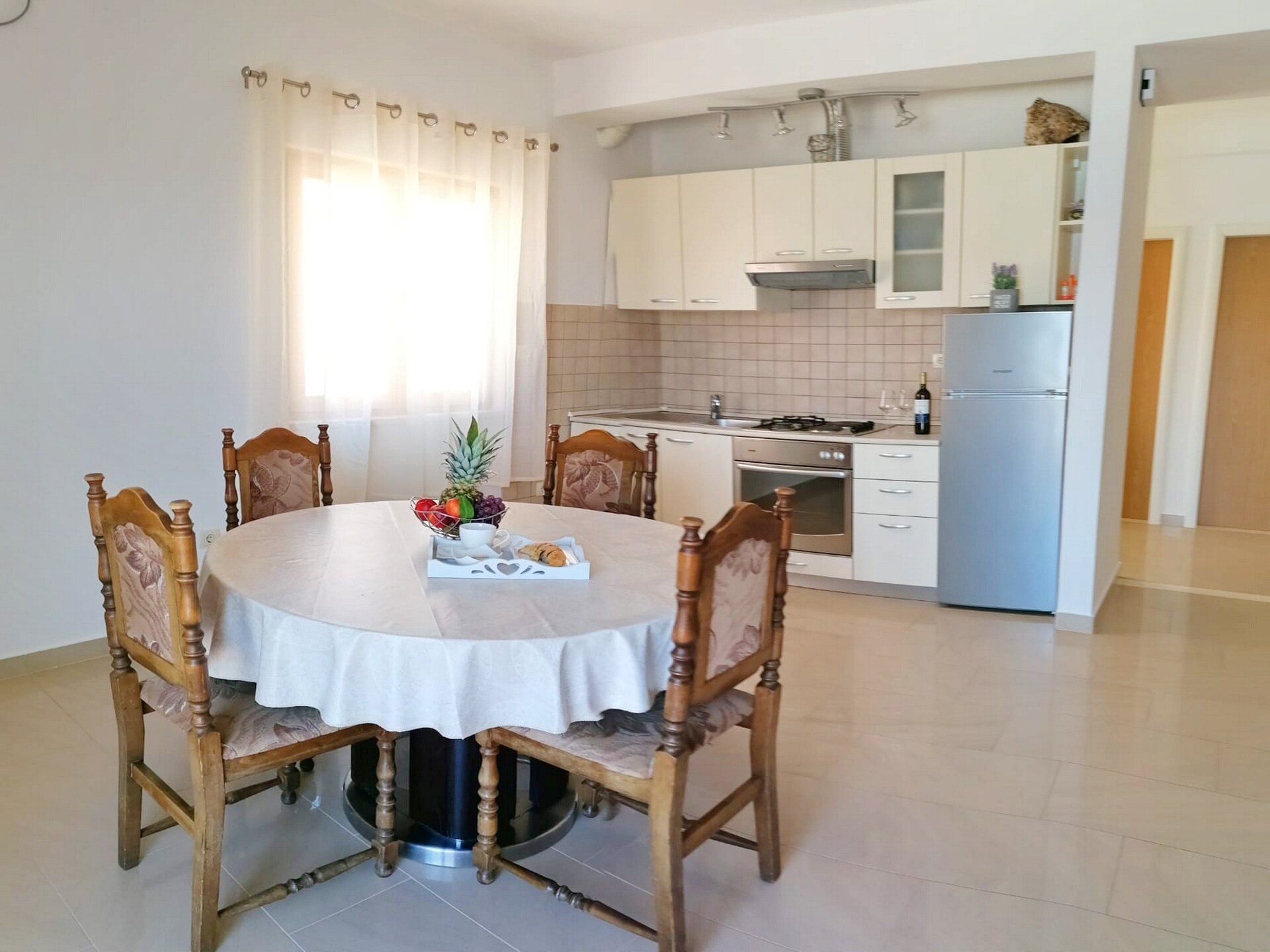 Aan zee: Ruim appartement in Putnikovici voor 4 personen - foto 4