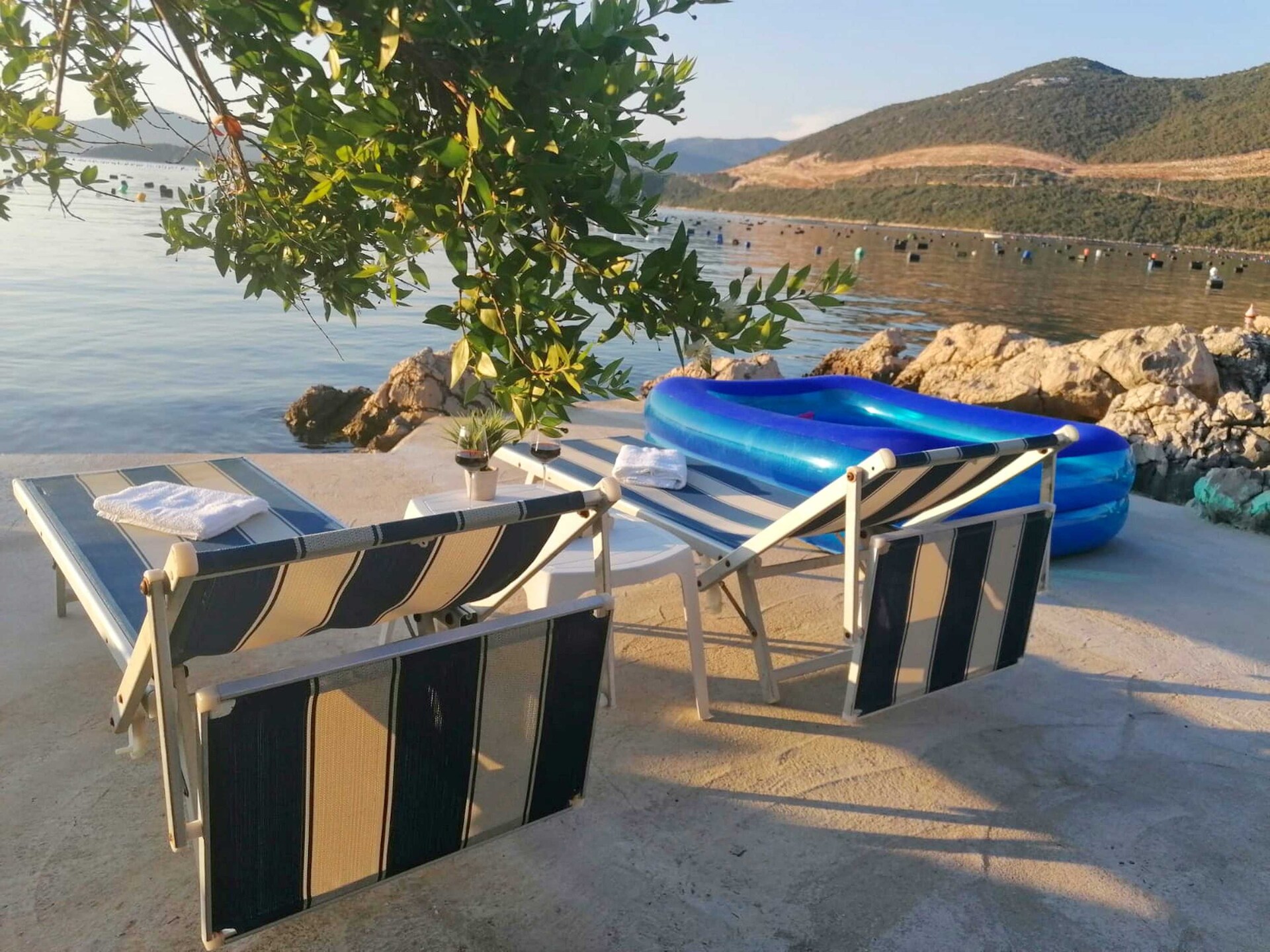 Aan zee: Ruim appartement in Putnikovici voor 4 personen - foto 15