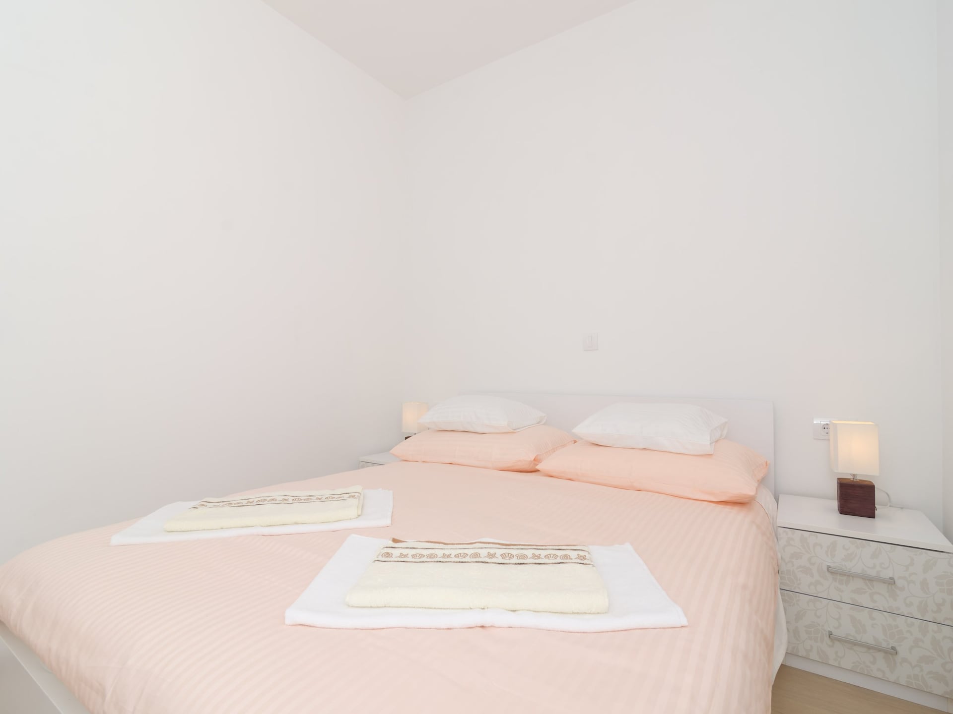 Modern appartement met adembenemend zeezicht en balkon in Mlini - foto 11