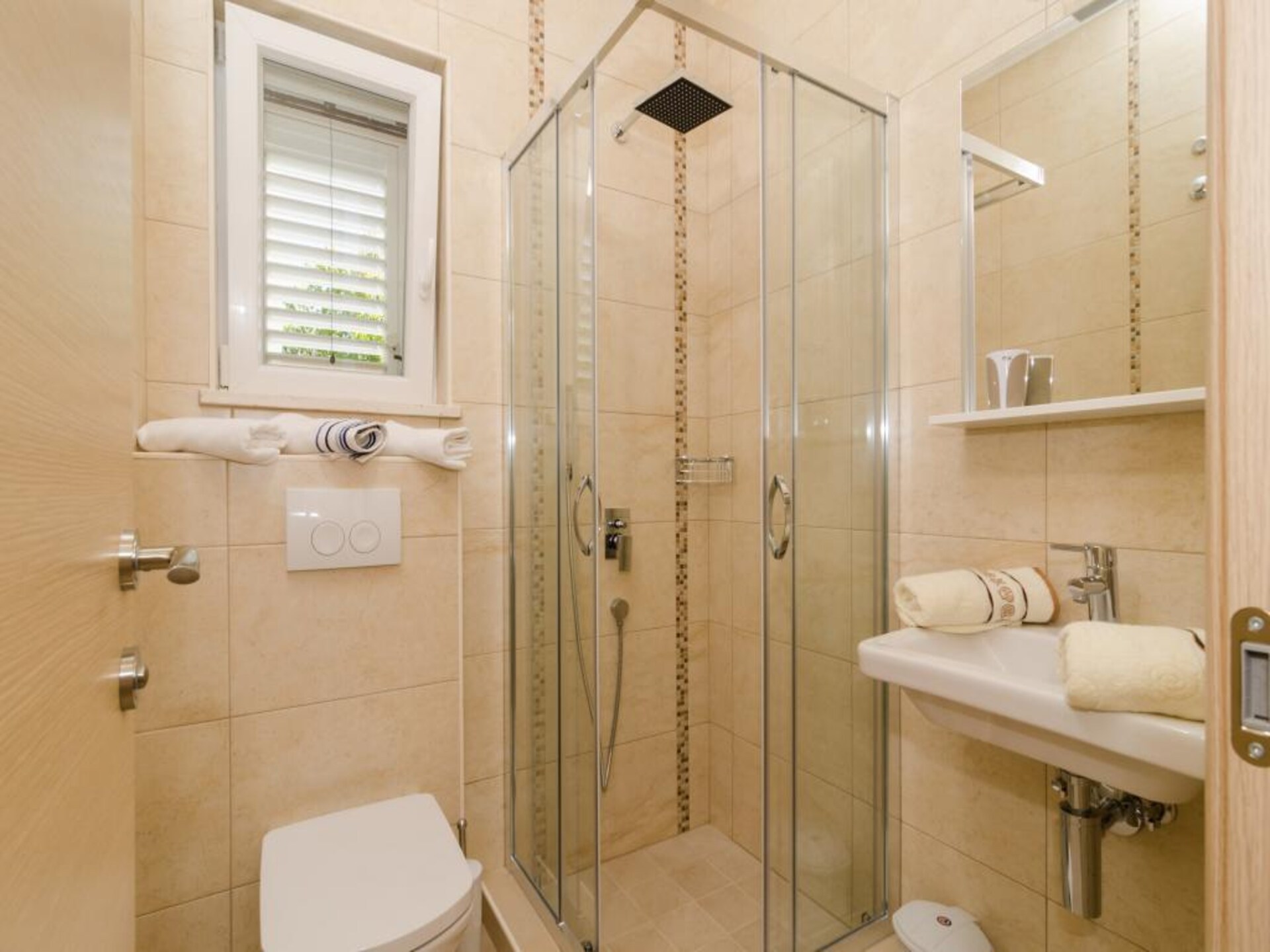 Op 800 m van zee: Luxe appartement in Mlini met zeezicht - foto 16