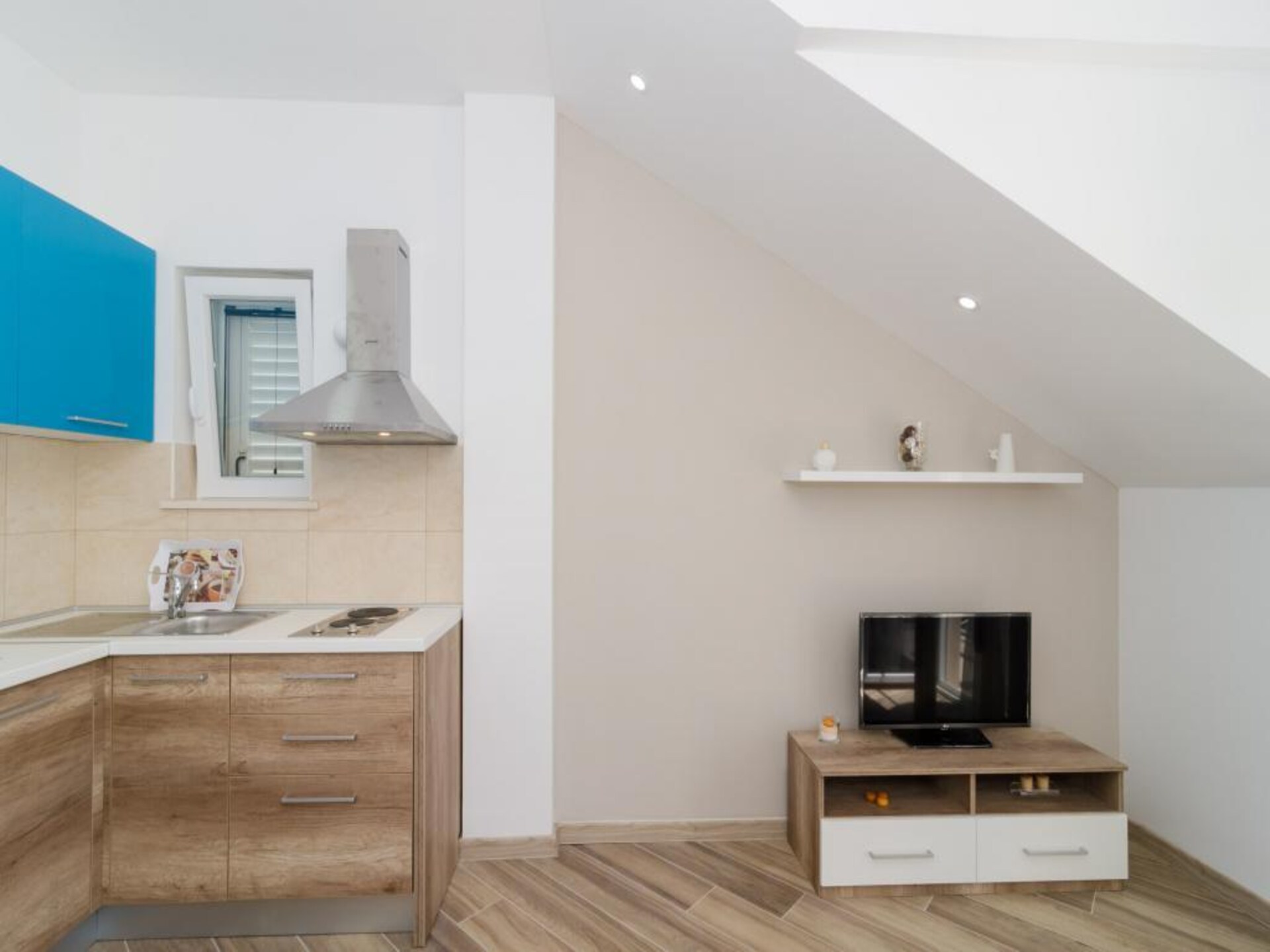 Op 800 m van zee: Luxe appartement in Mlini met zeezicht - foto 8