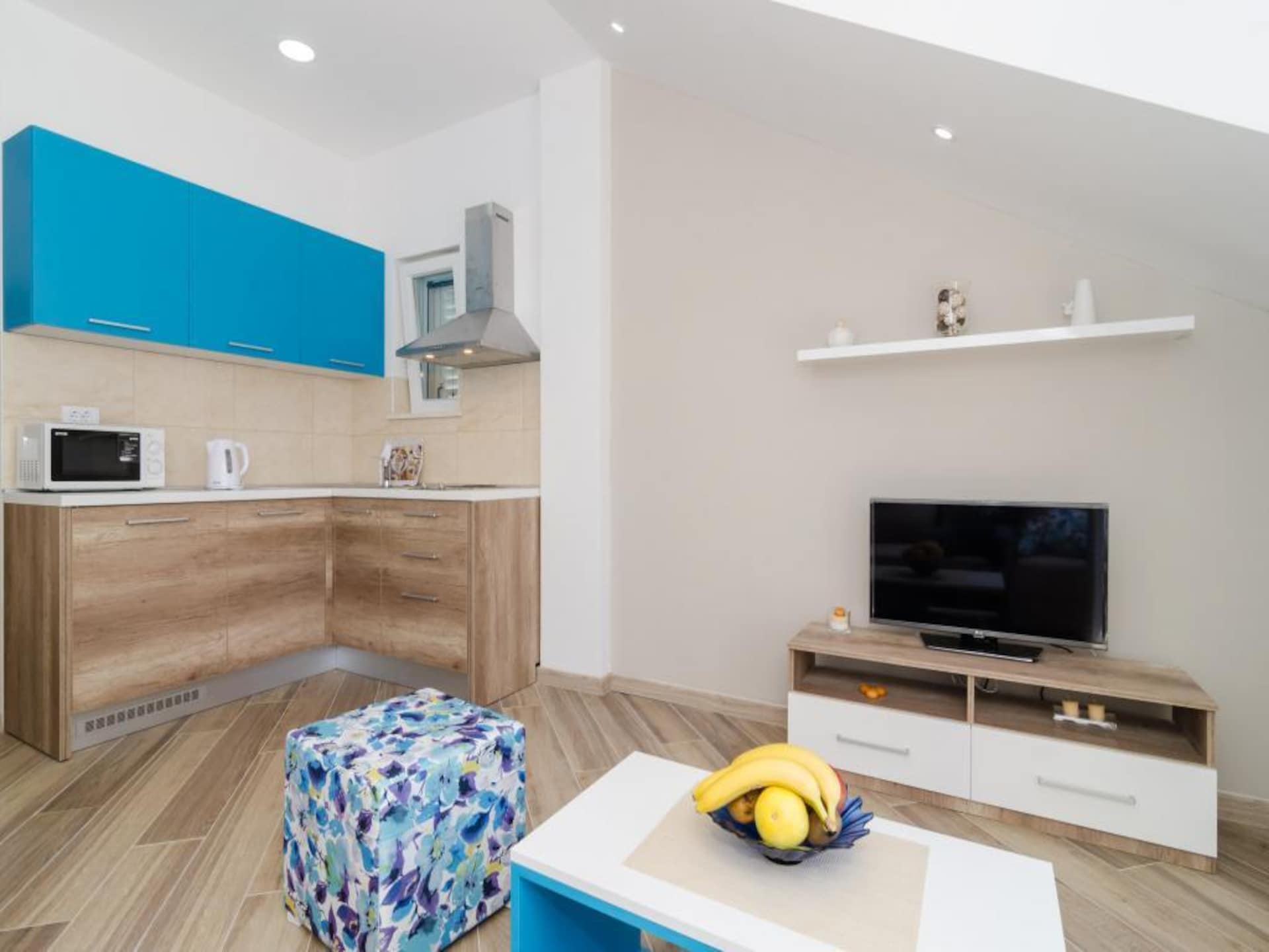 Op 800 m van zee: Luxe appartement in Mlini met zeezicht - foto 2