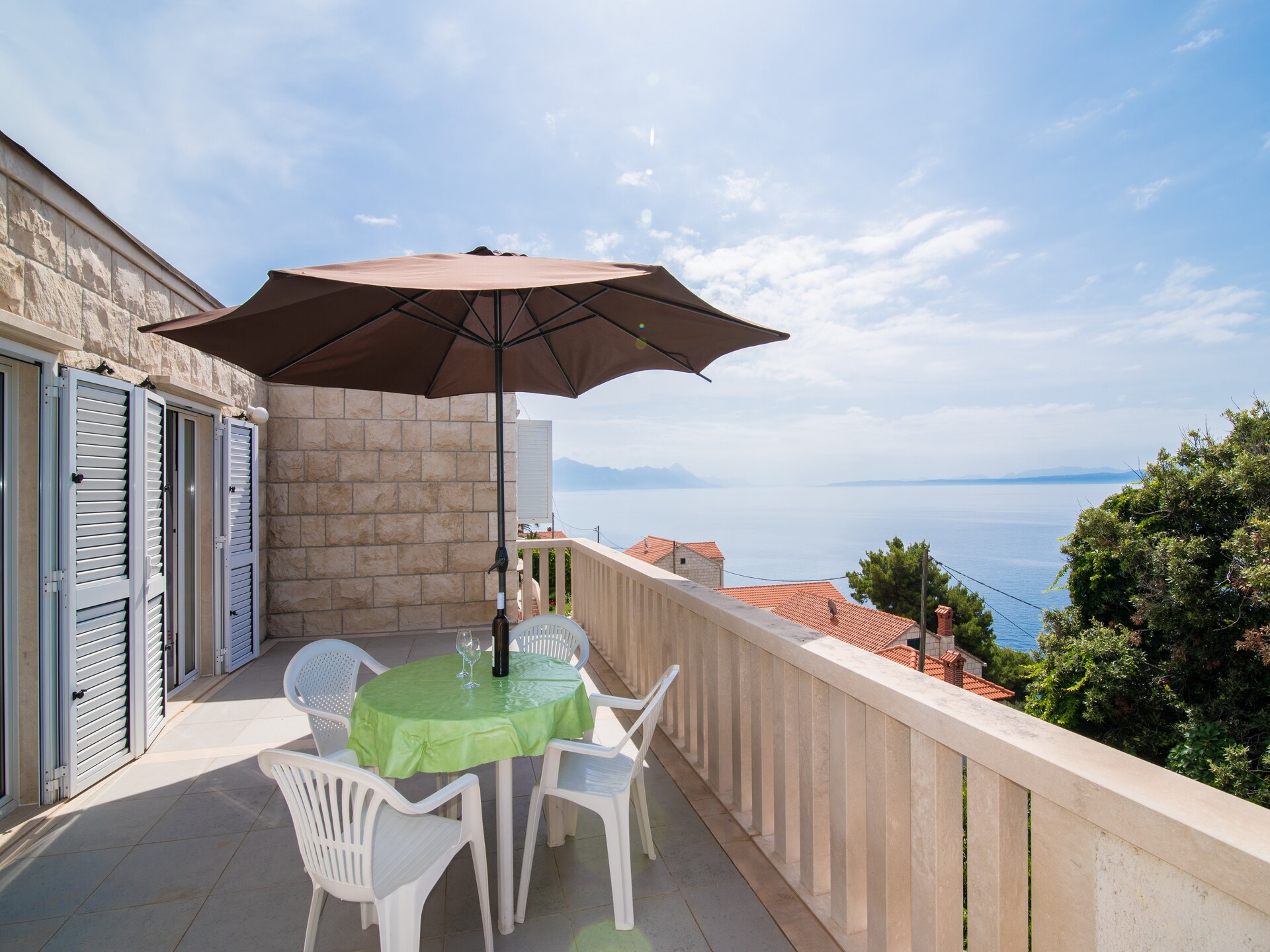 Rustiek appartement met zeezicht en terras op 100m van het strand in Selca, Brač - foto 9