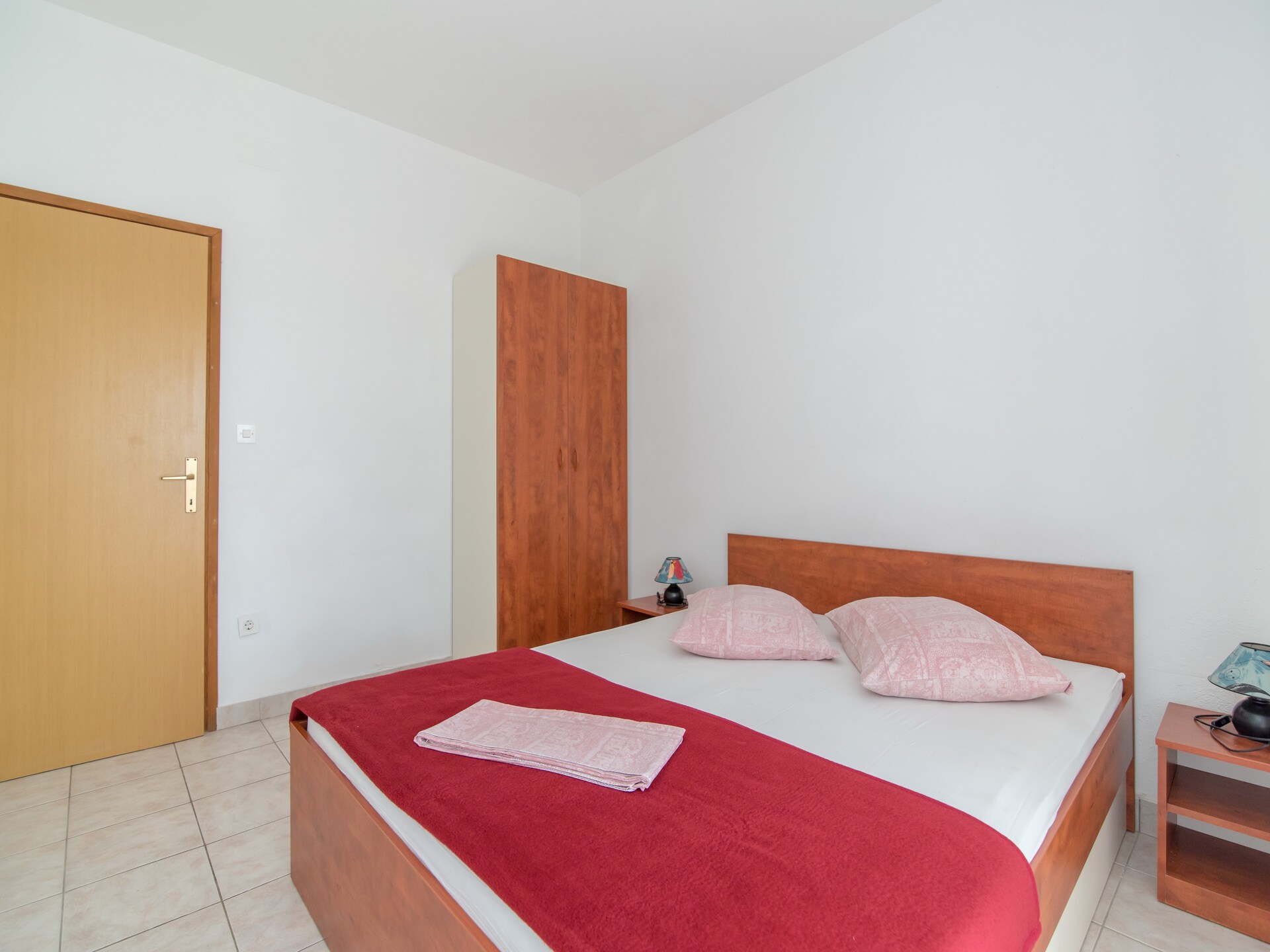 Rustiek appartement met zeezicht en terras op 100m van het strand in Selca, Brač - foto 4