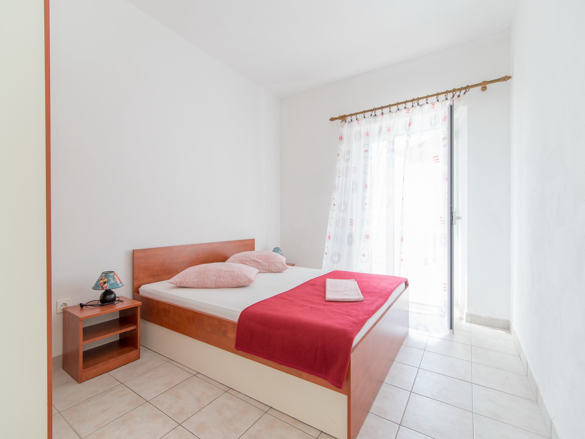 Rustiek appartement met zeezicht en terras op 100m van het strand in Selca, Brač - foto 5
