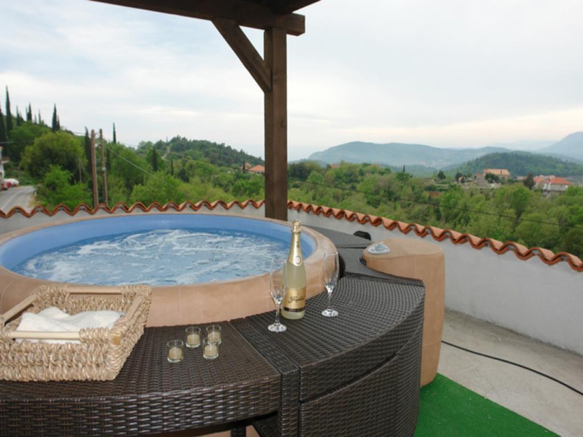 Privéhuis met zwembad en jacuzzi in het groene Konavle, op 12 km van strand - foto 30