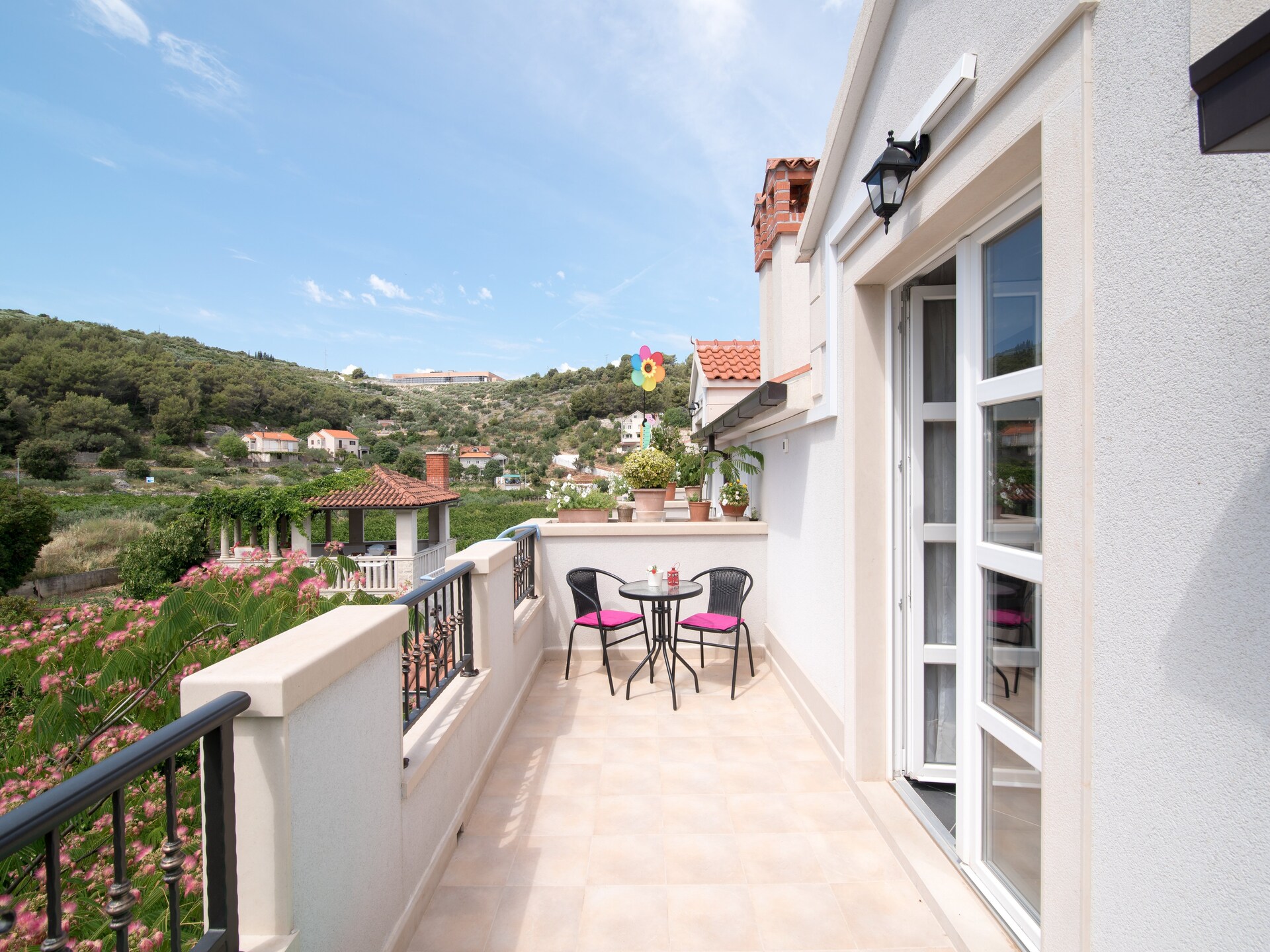 Op 300 m van het strand: Comfortabel appartement in Postira - foto 16