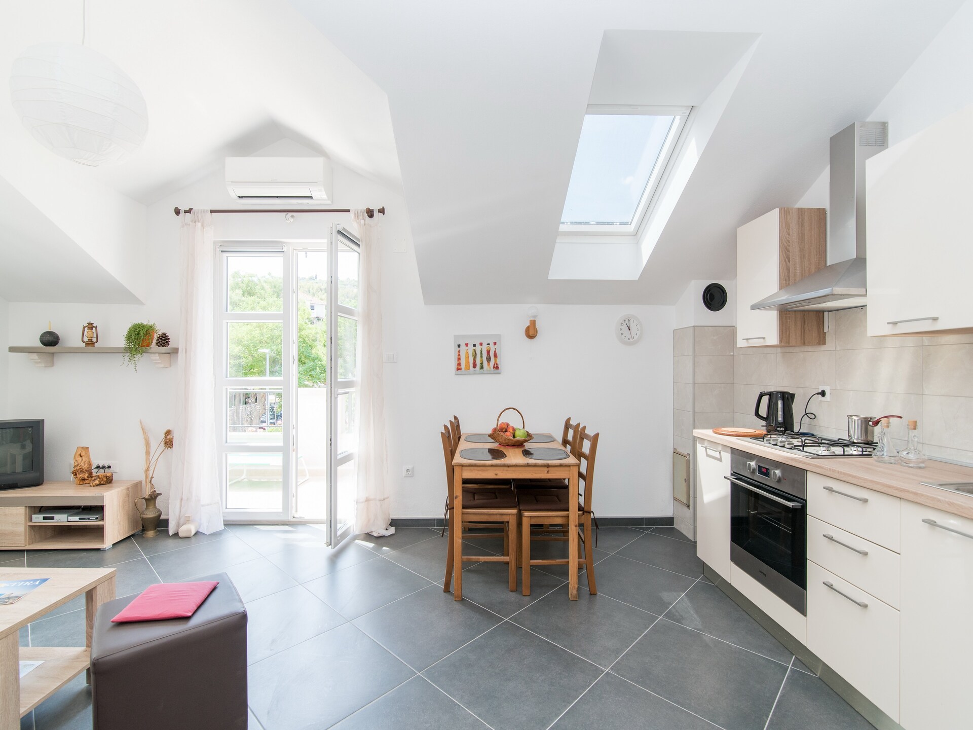 Op 300 m van het strand: Comfortabel appartement in Postira - foto 6