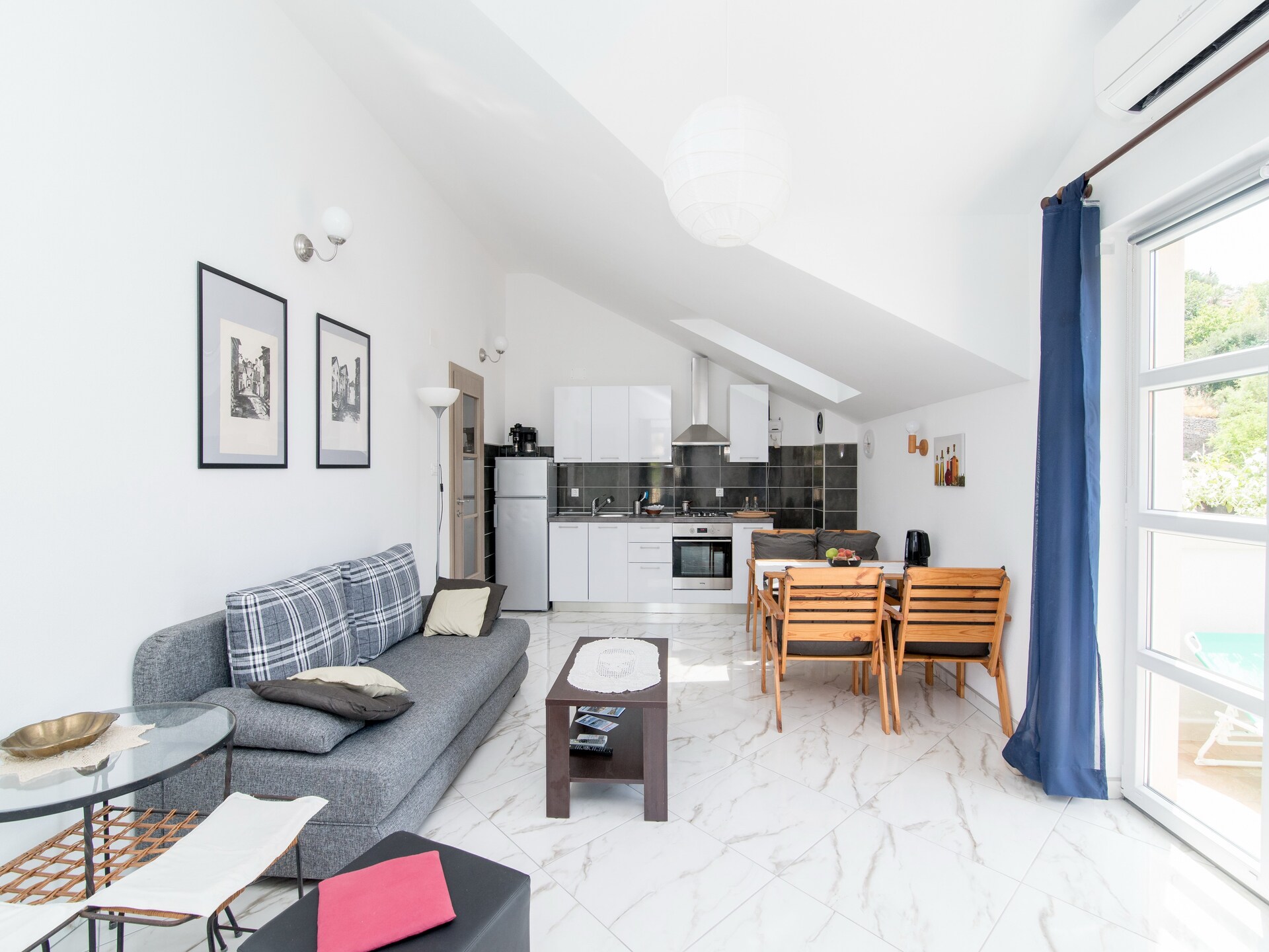 Rustiek appartement met tuinzicht op 300m van zee in Postira, Brač - foto 5
