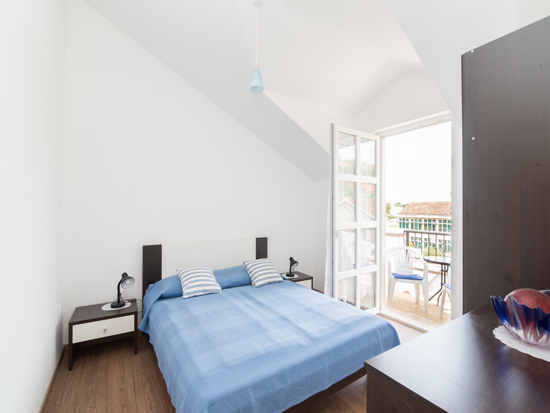 Rustiek appartement met tuinzicht op 300m van zee in Postira, Brač - foto 13