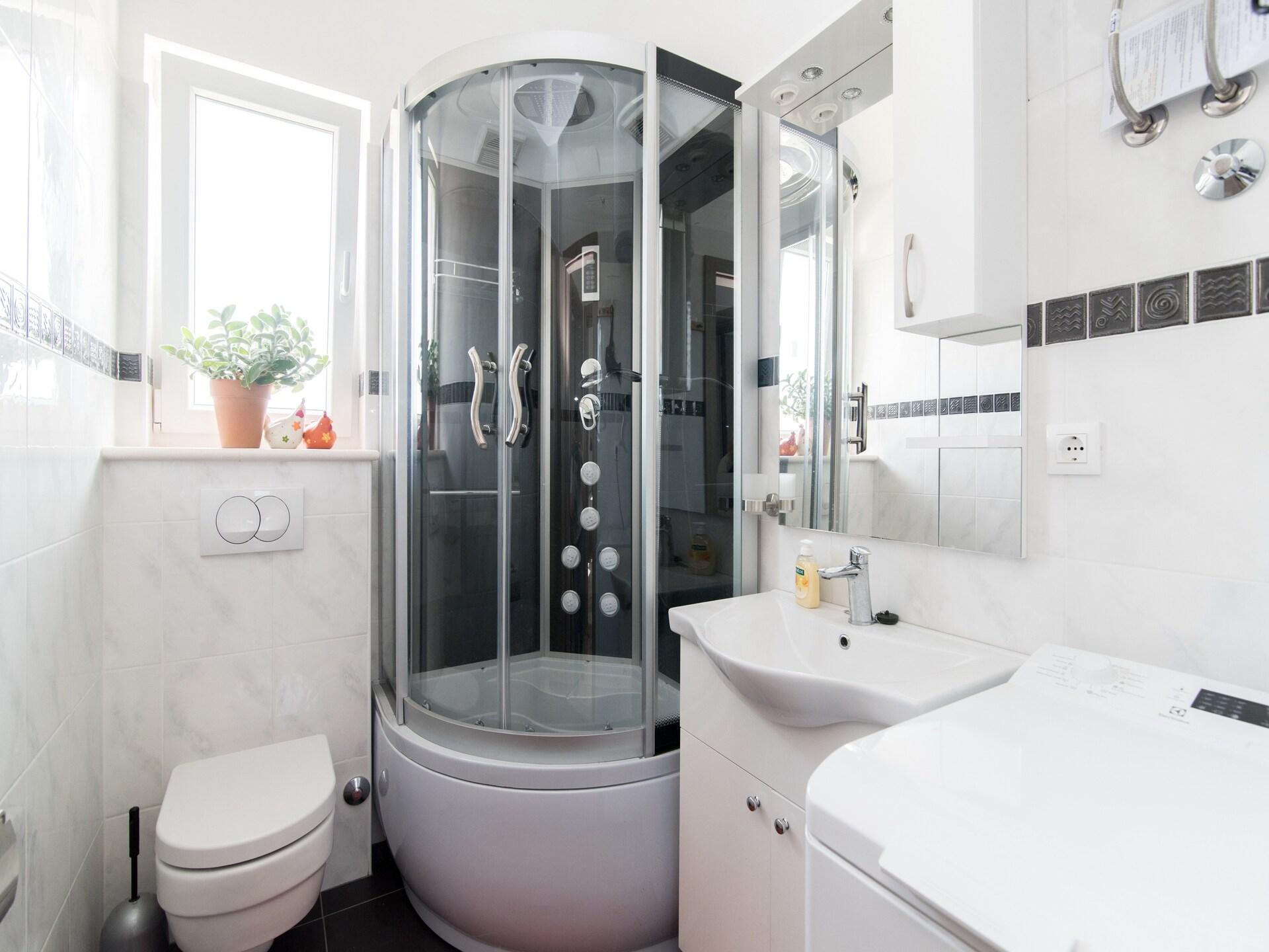 Rustiek appartement met tuinzicht op 300m van zee in Postira, Brač - foto 16