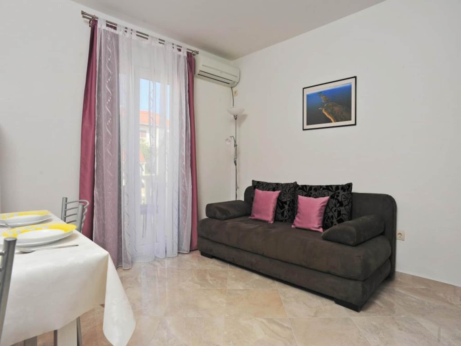 Appartement met balkon en tuinzicht op 200 meter van het strand in Sutivan - foto 2