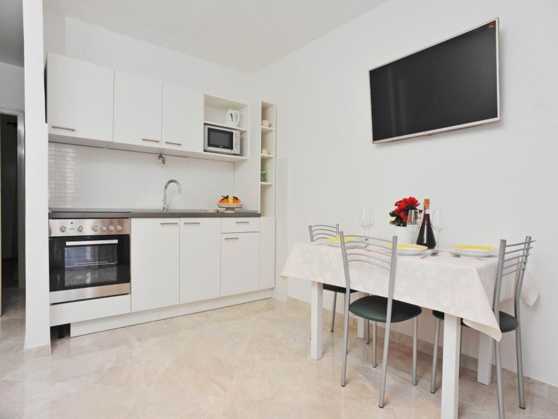 Appartement met balkon en tuinzicht op 200 meter van het strand in Sutivan - foto 4