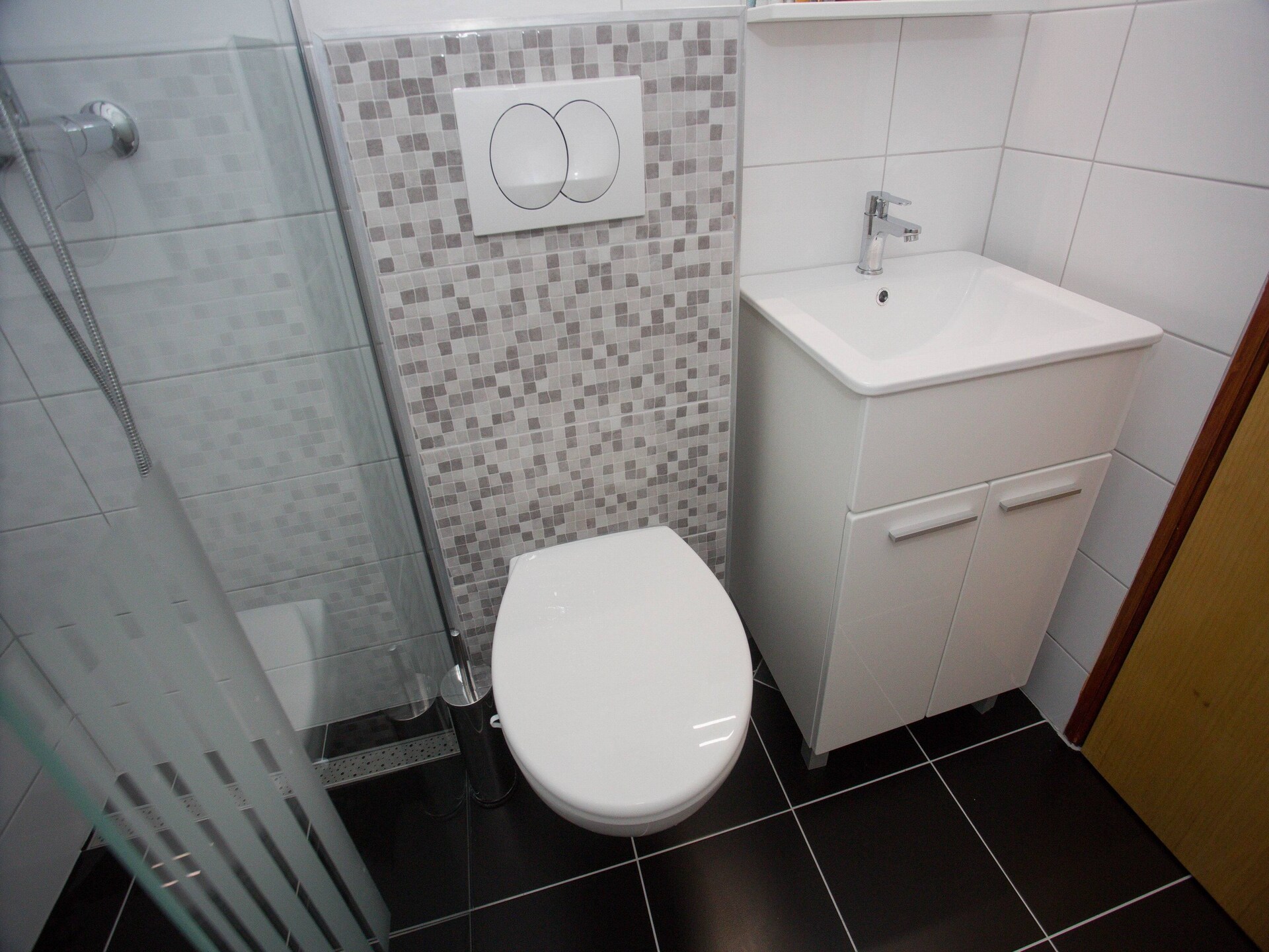 Aan het strand: Ruim appartement met tuin in Sutivan - foto 16