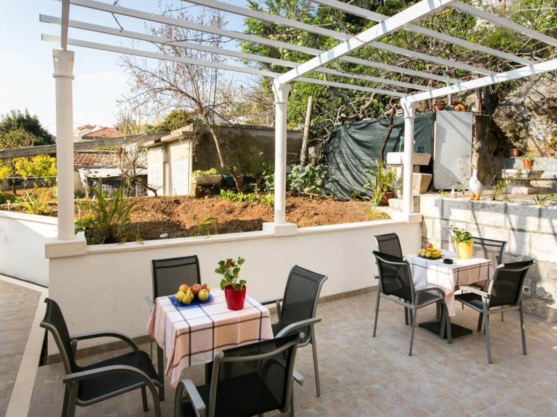 Knus appartement met zwembad en terras op 20 minuten lopen van de oude stad - foto 15