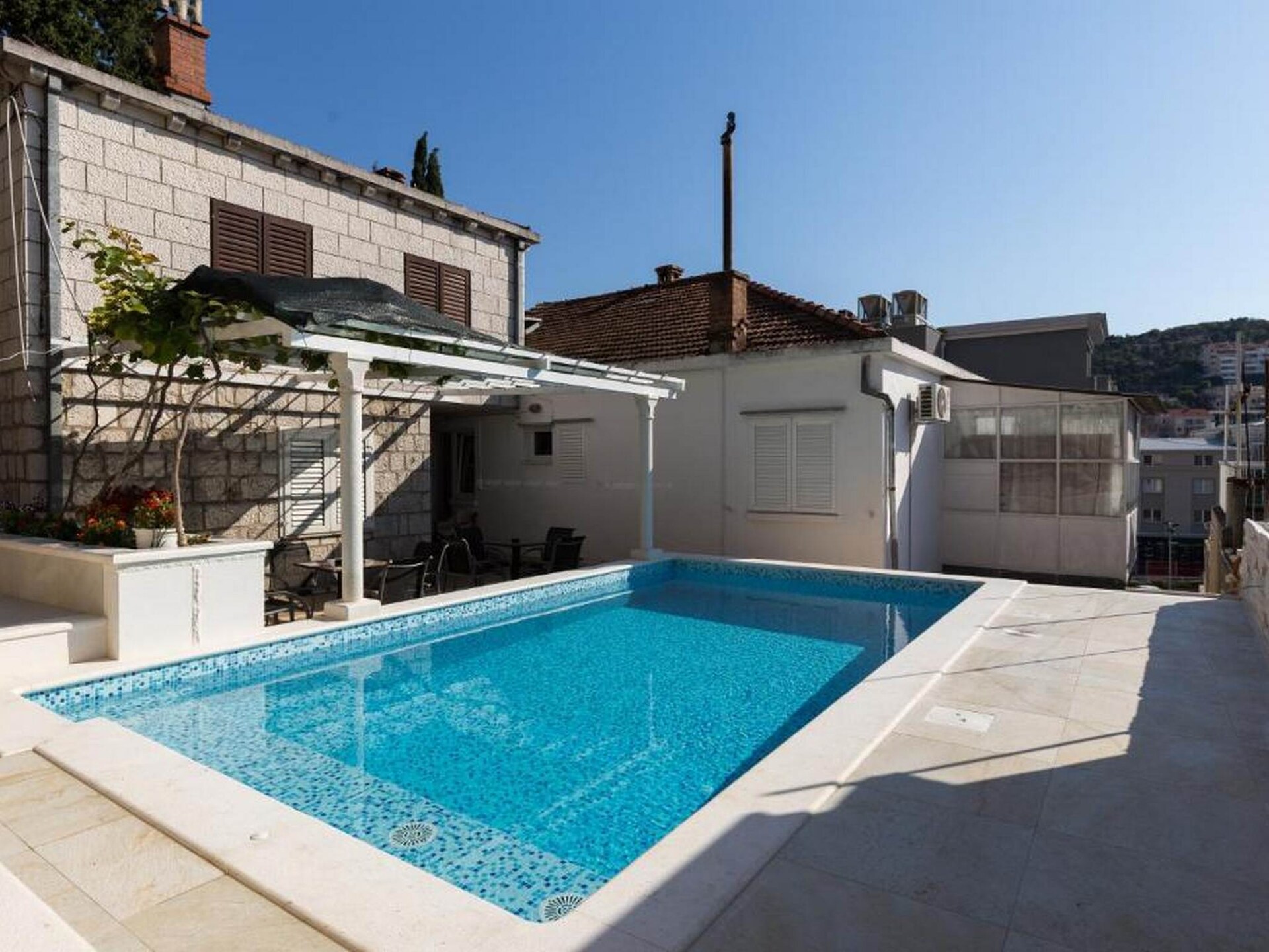 Knusse kamer met zwembad en terras op loopafstand van Oude Stad Dubrovnik - foto 12