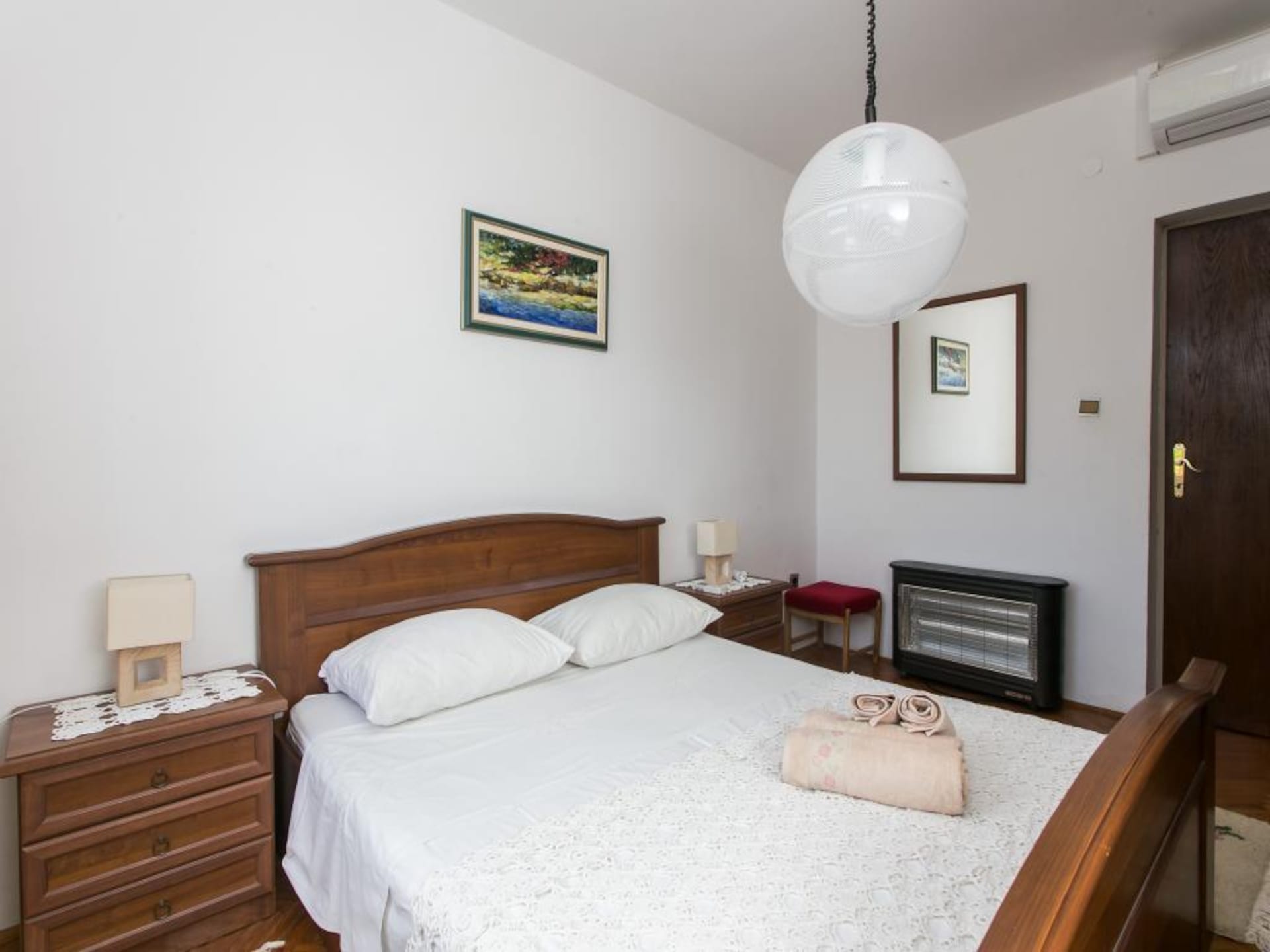 Ruim appartement met zeezicht en terras op autovrij eiland Koločep - foto 8