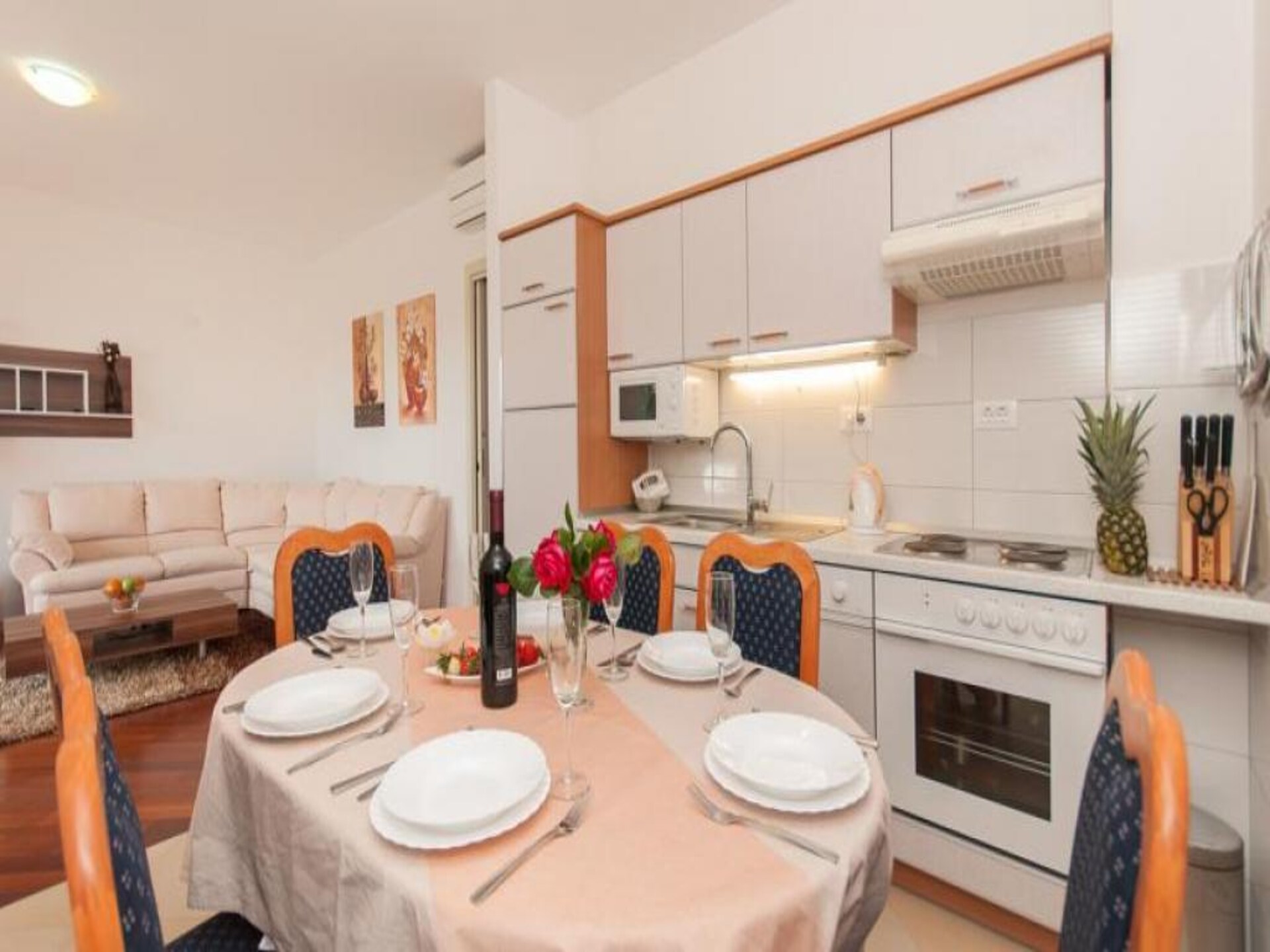 Comfortabel 2-slaapkamer appartement met zeezicht op 100m van het strand in Split - foto 4
