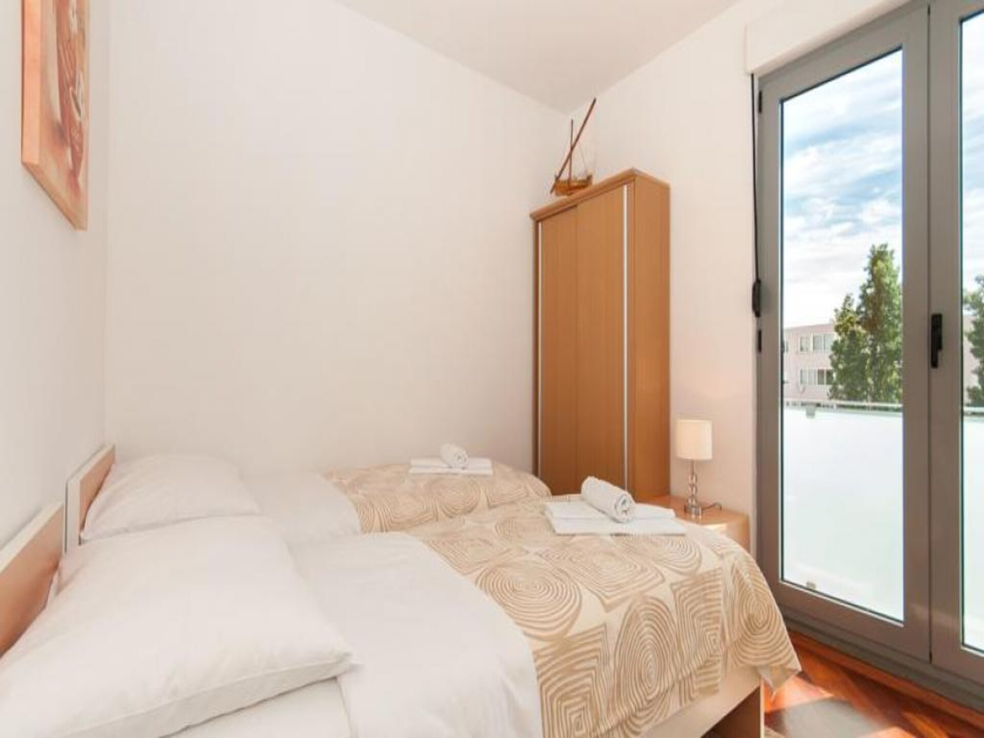 Comfortabel 2-slaapkamer appartement met zeezicht op 100m van het strand in Split - foto 8