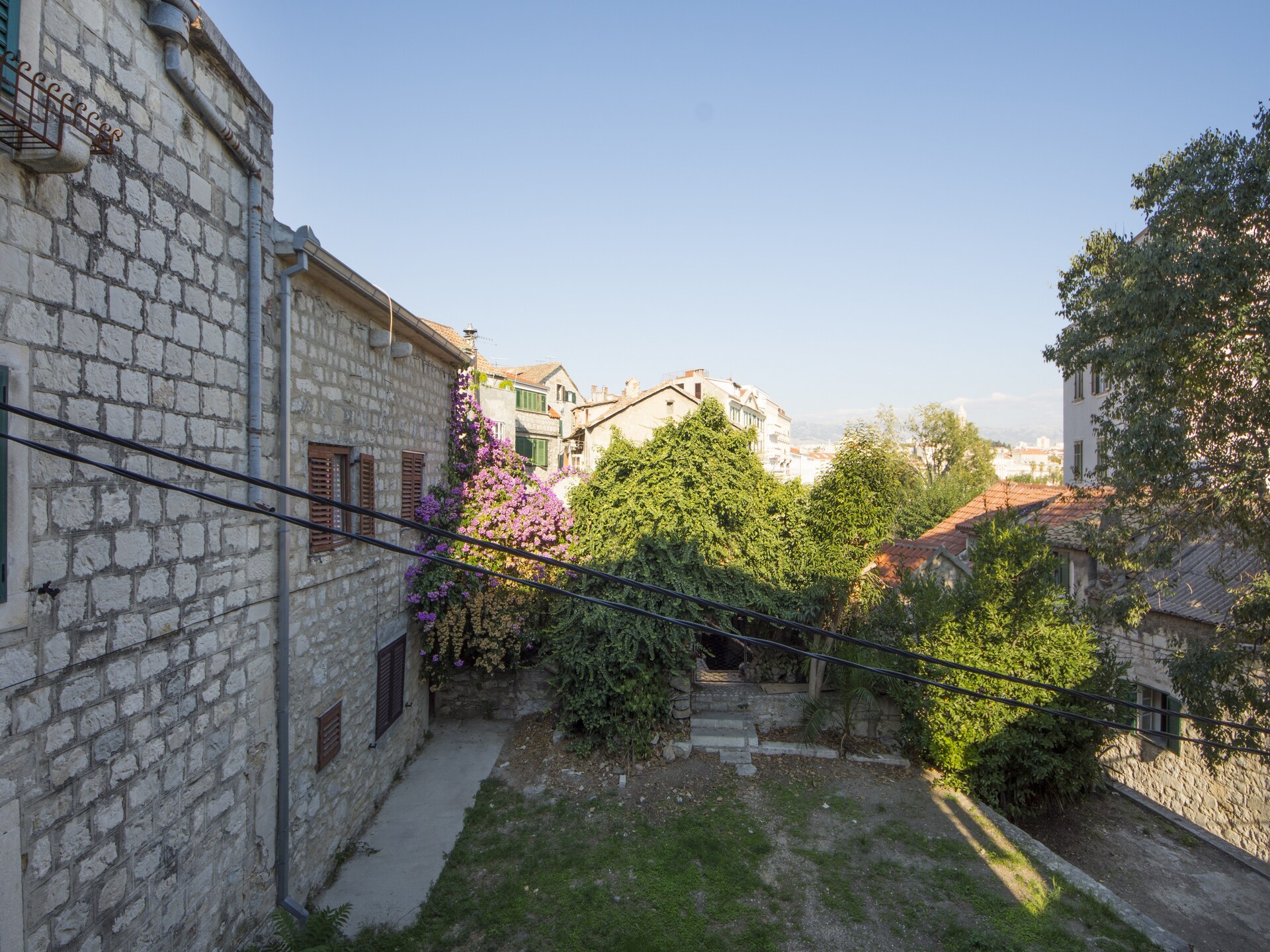Authentieke stenen kamer in historisch Split, vlakbij het strand - foto 7